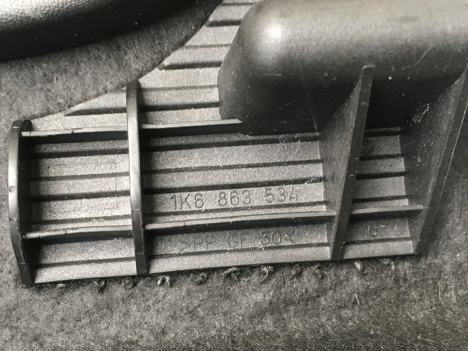 Bandeja maletero VW Golf V Golf Plus - 1K6863534