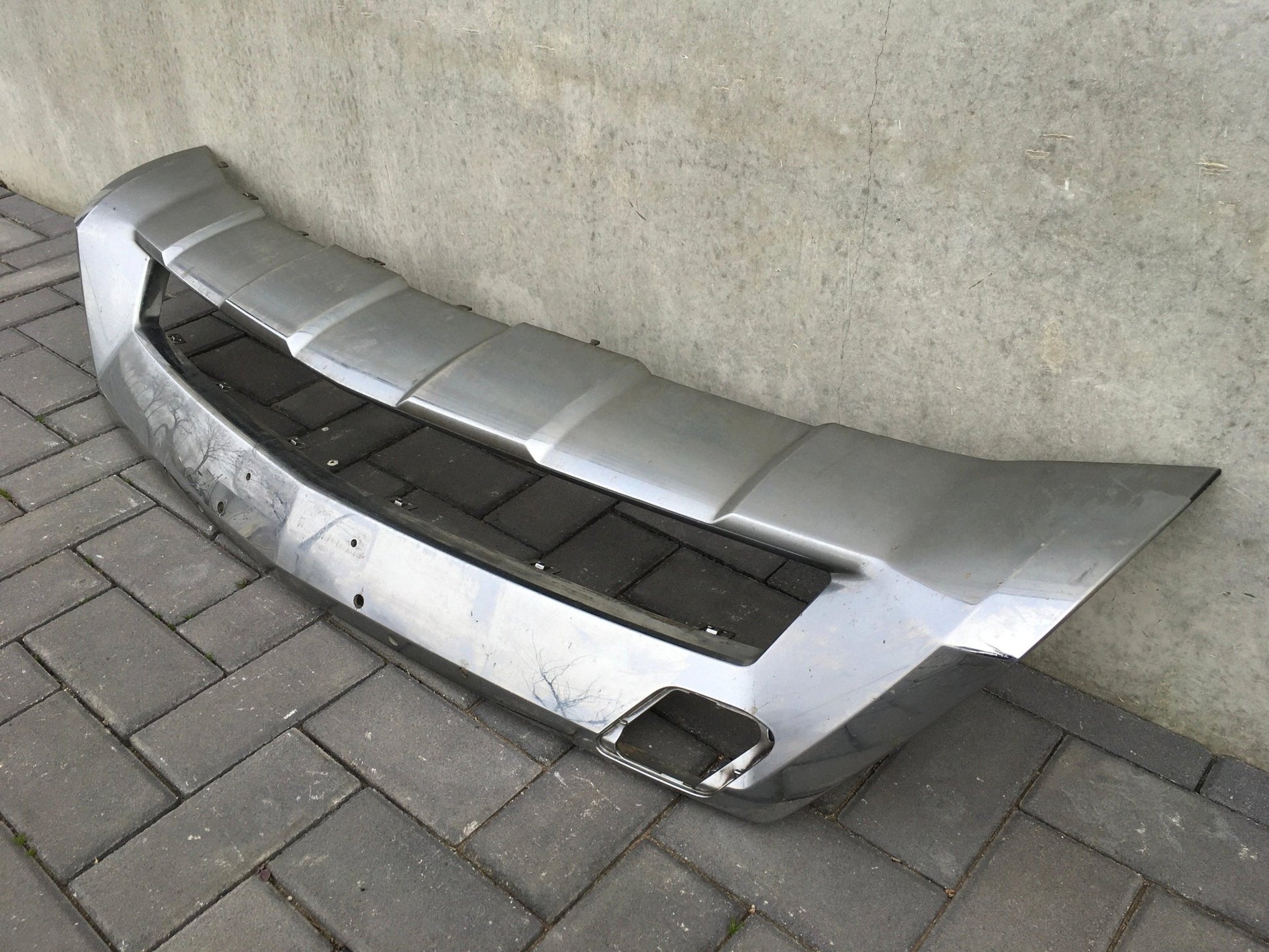 Bandeja paragolpes delantero Mercedes M W166 - A1668858525