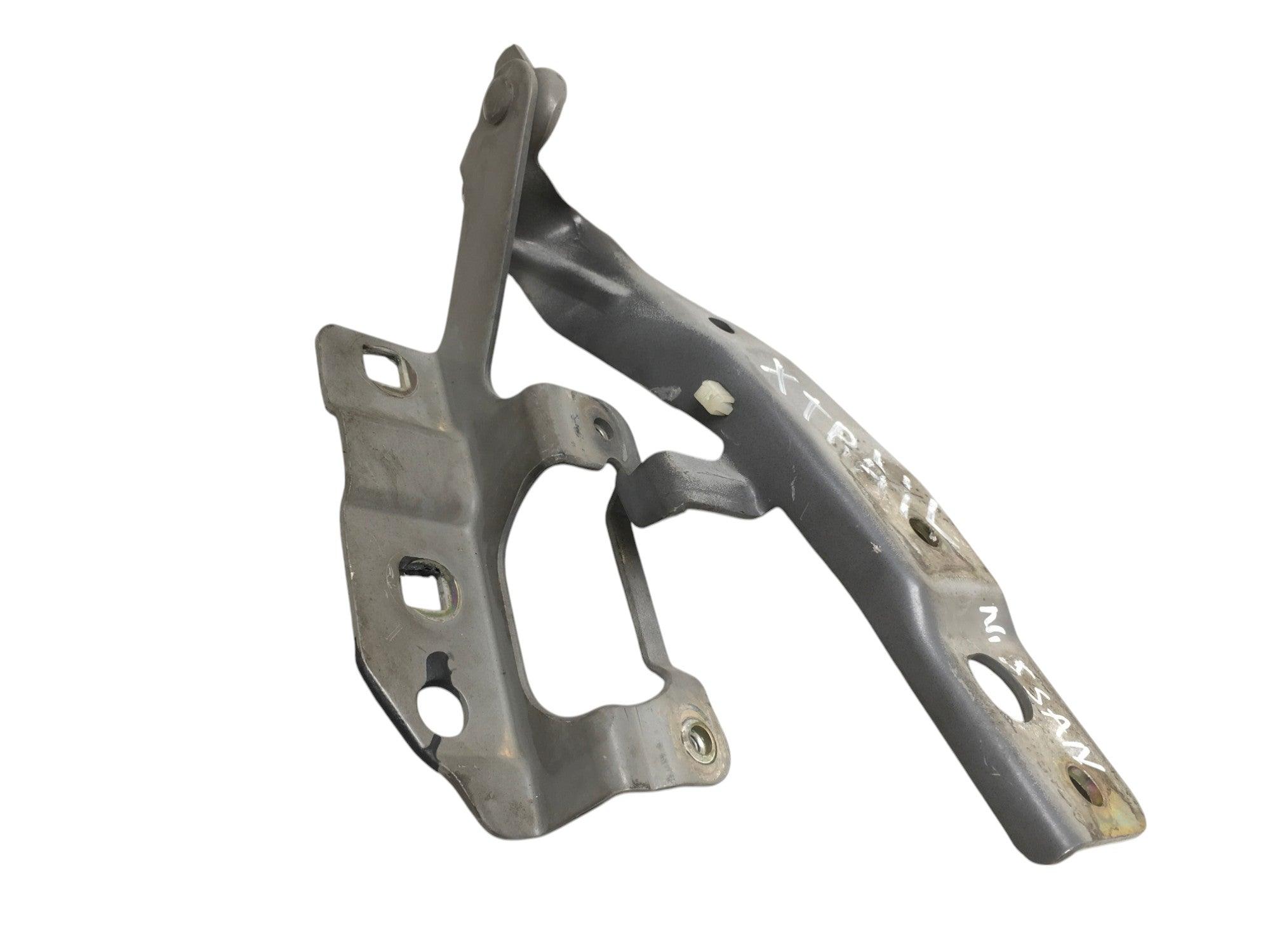 Bisagra dcha capo Nissan X - Trail T30 - 