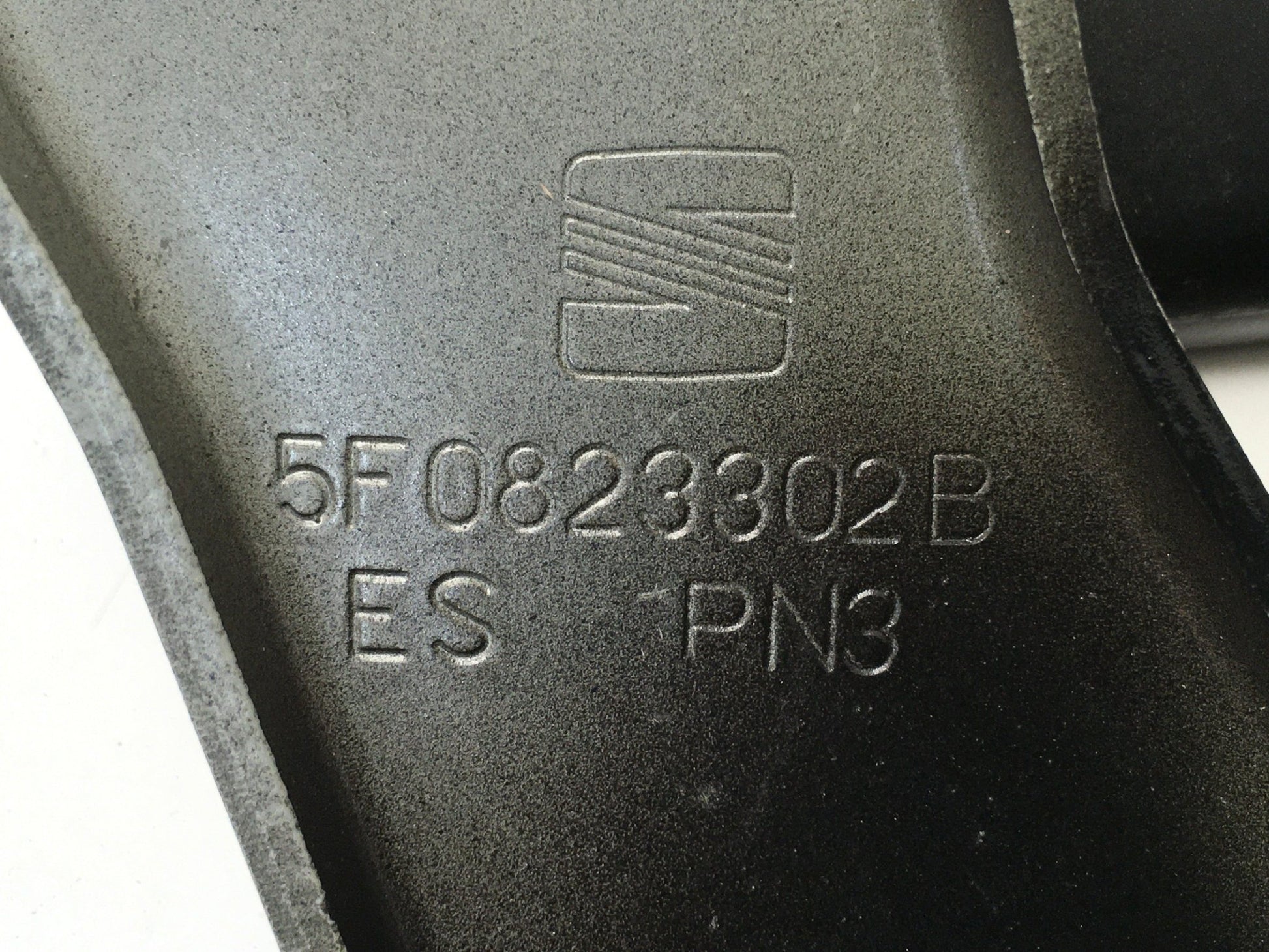 Bisagra dcha Capo Seat Leon II - 5F0823302B