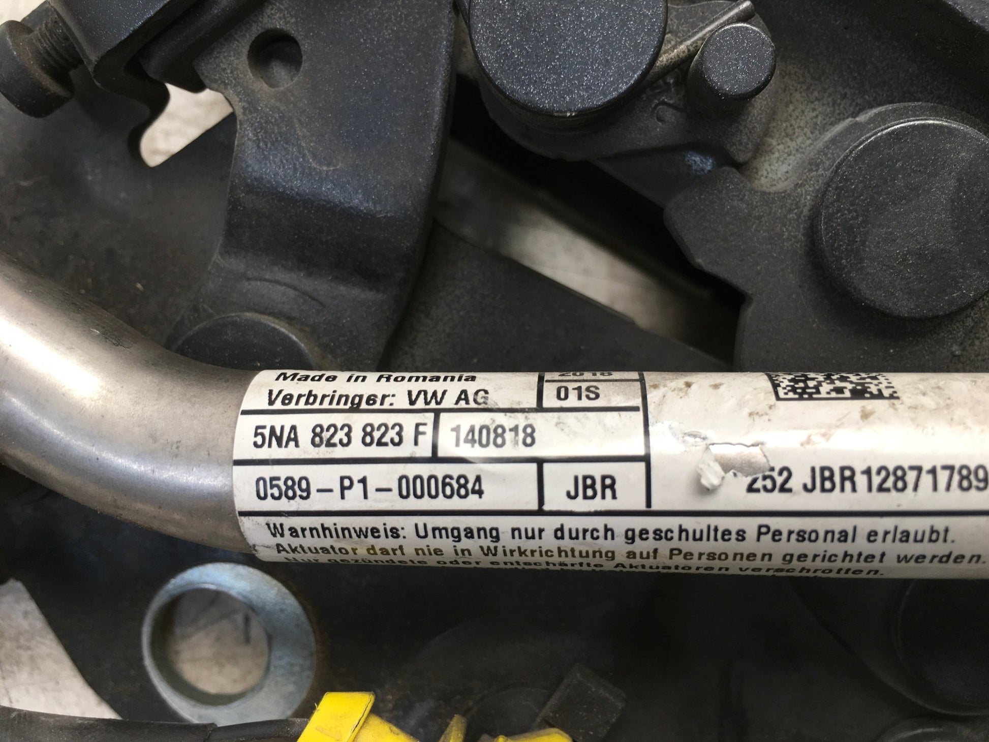 Bisagra dcha Capot VW Tiguan II AD - 5NA823302G