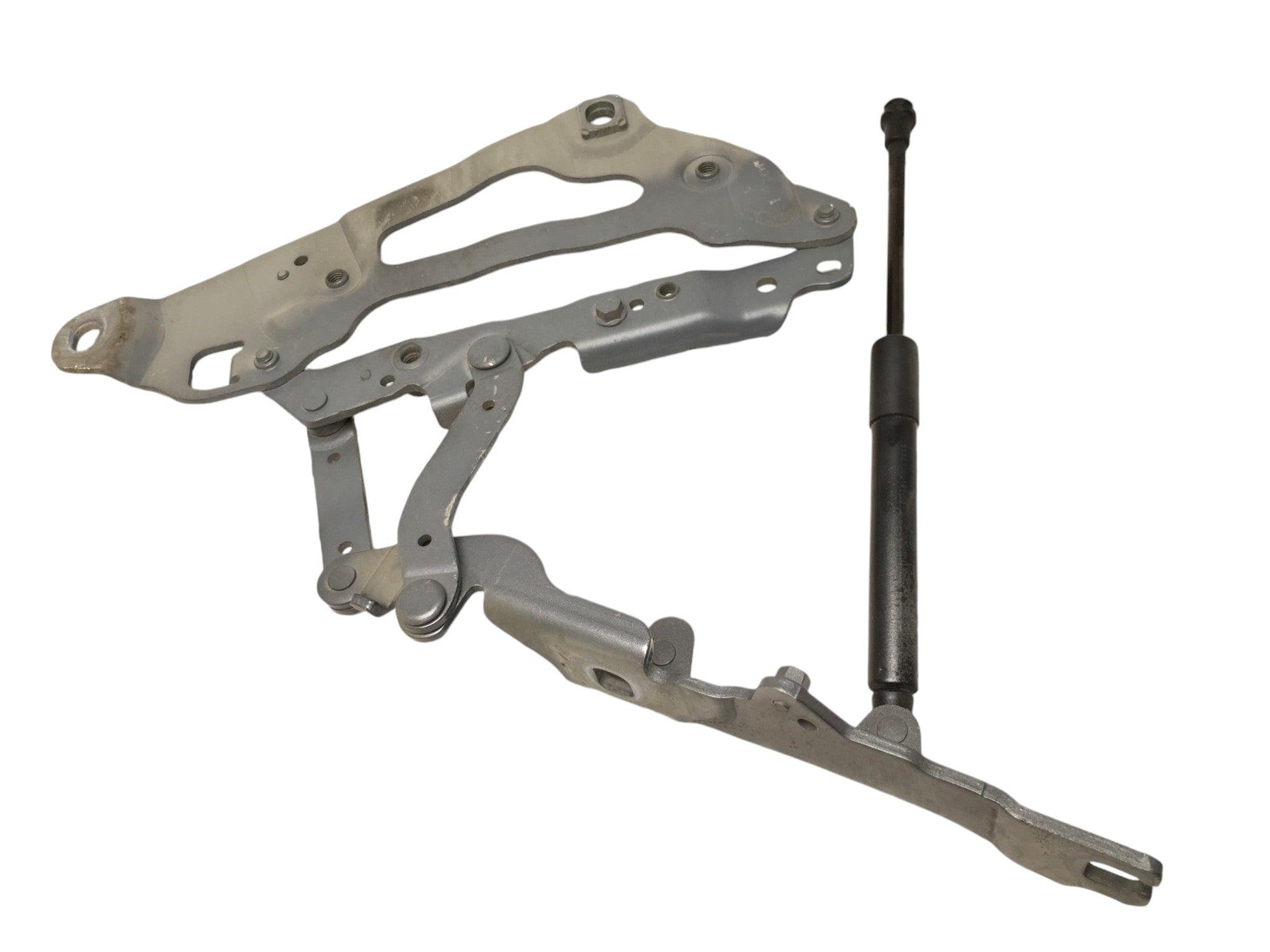 Bisagra izquierda capo BMW F07 GT - 7046323