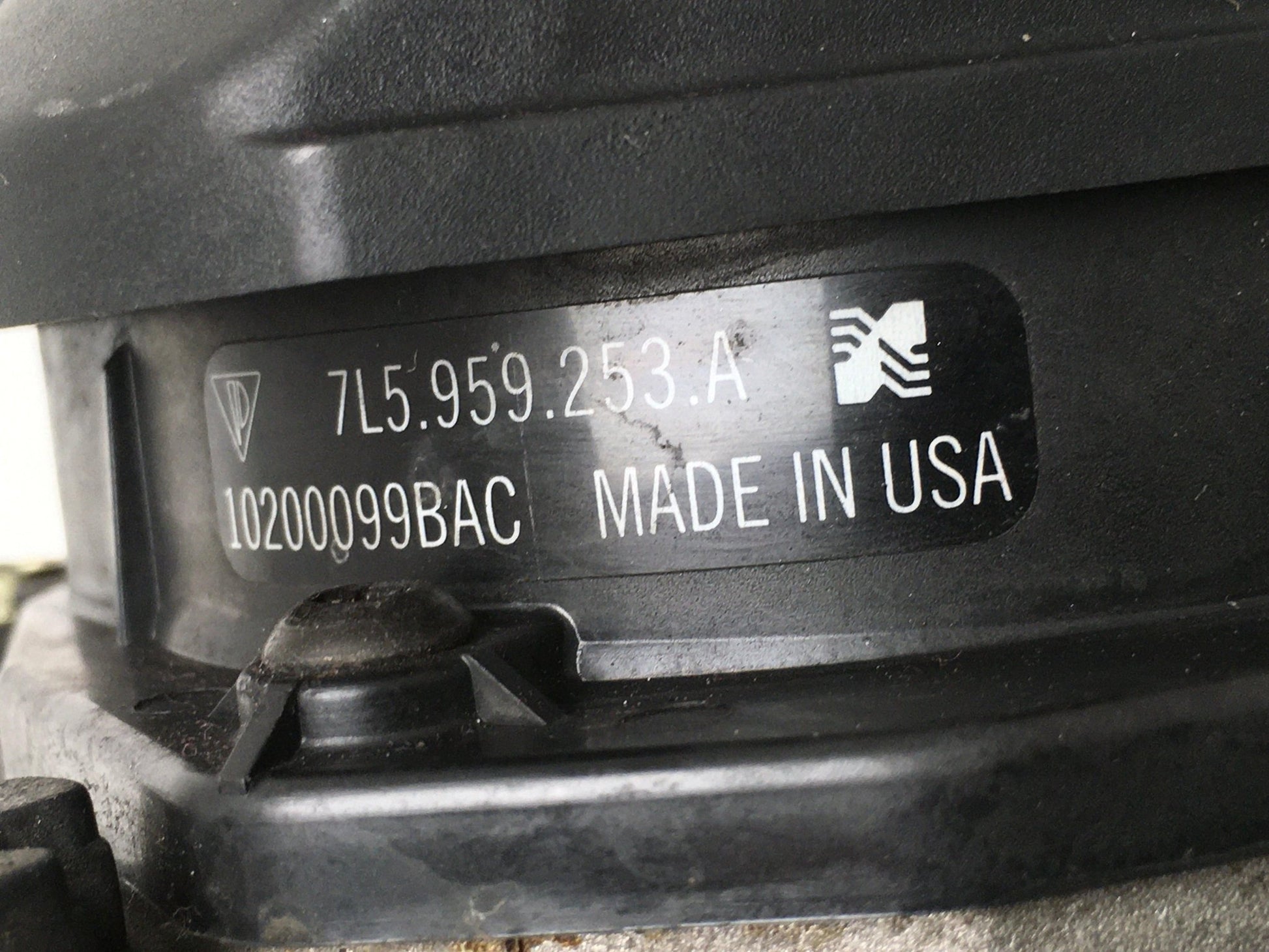 Bomba Aire Porsche Cayenne 9PA - 7L5959253A