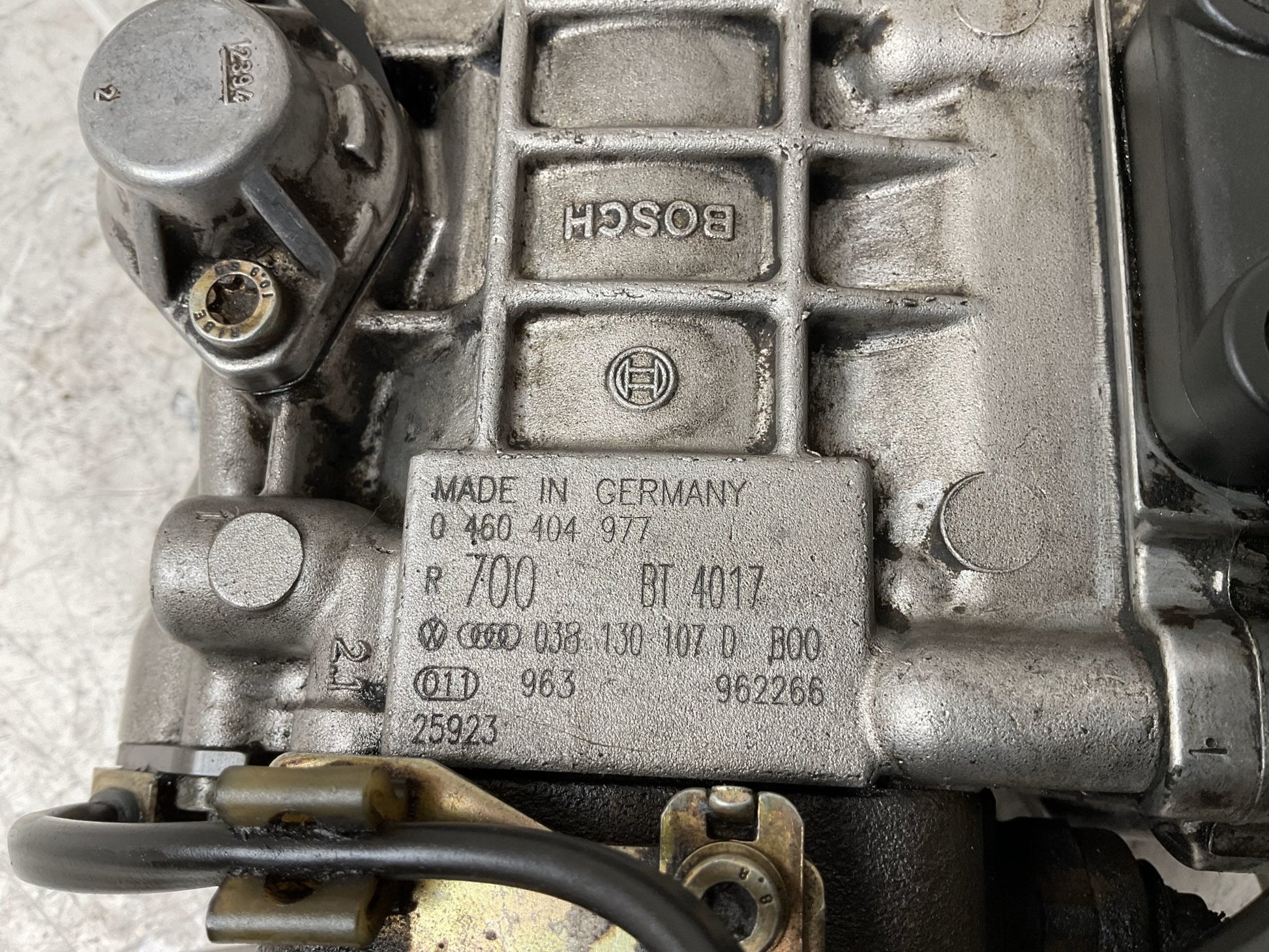 Bomba de combustible 038130107D VW 1.9TDi - 038130107D