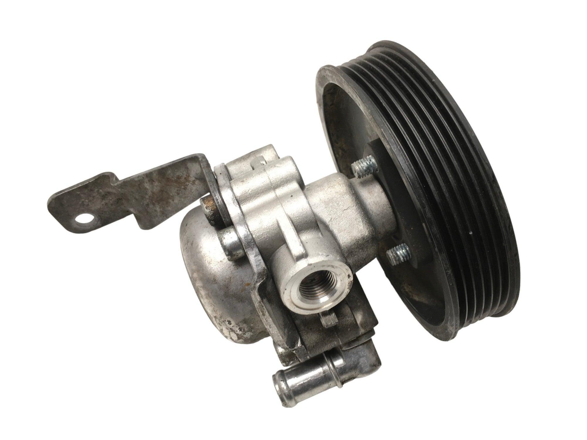 Bomba direccion BMW 6750423 - 6750423