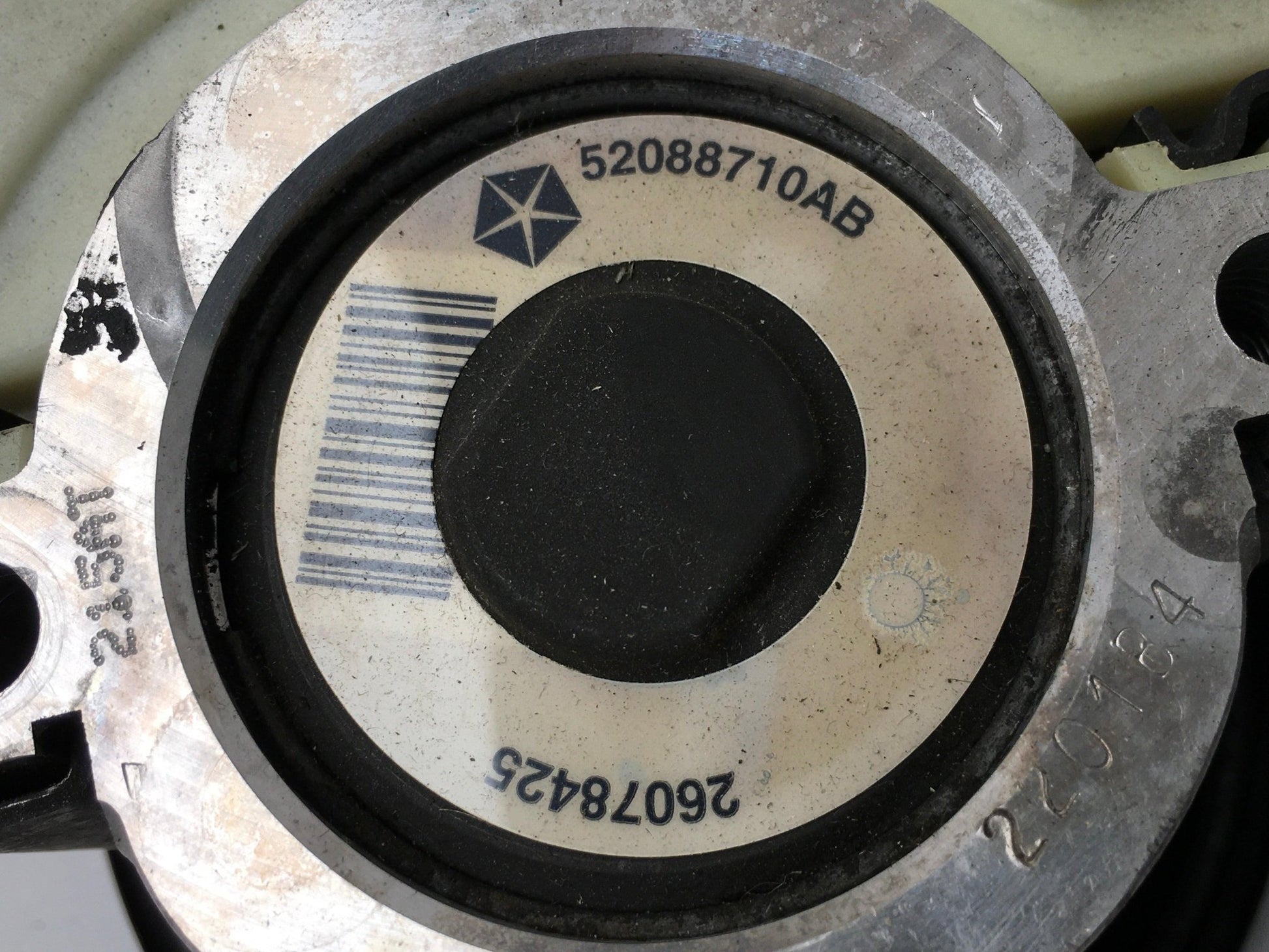 Bomba direccion Jeep Cherokee KJ - 52088710AB