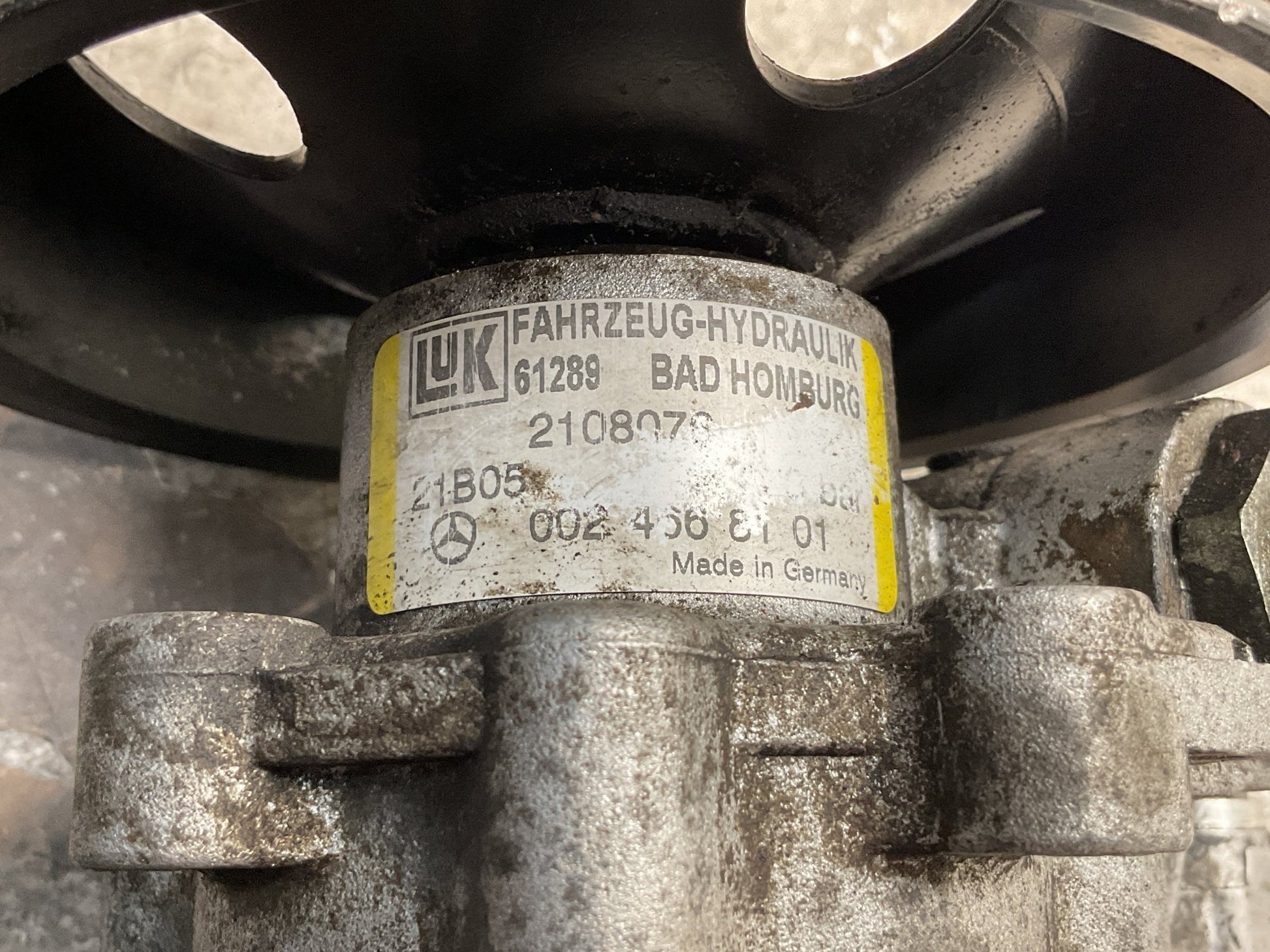 Bomba Direccion Mercedes 0024668101 - 0024668101