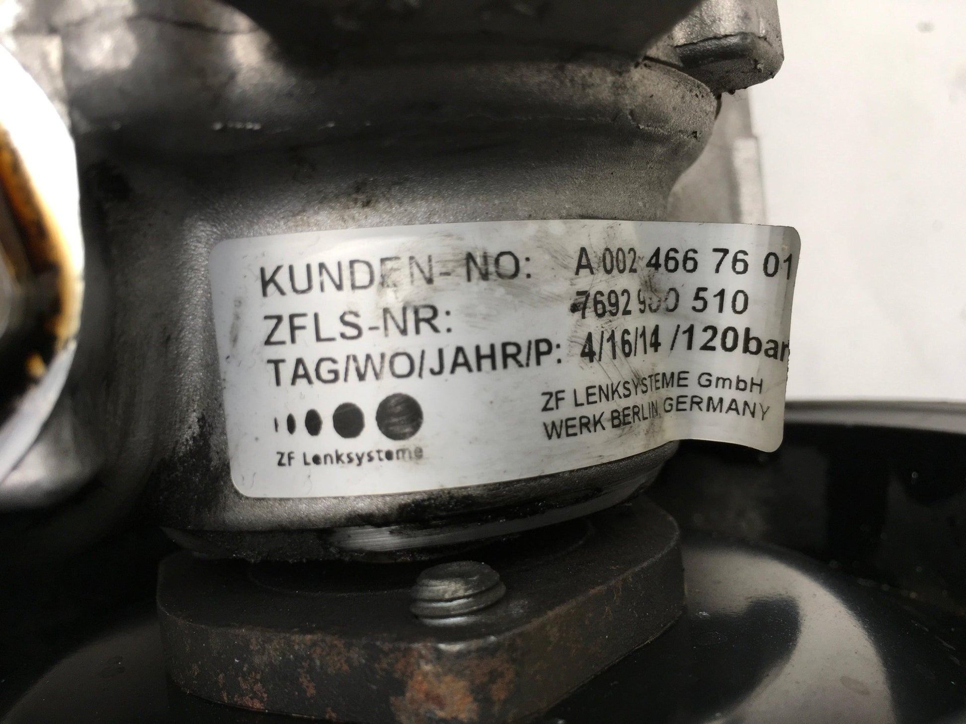 Bomba direccion Mercedes A0024667601 - A0024667601