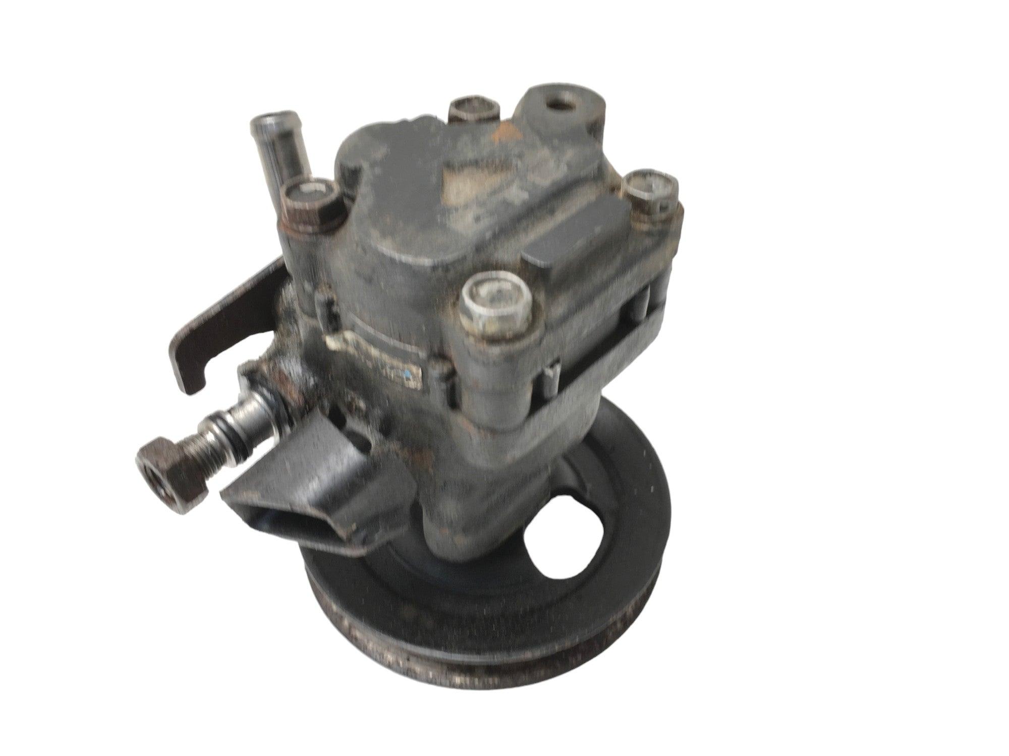 Bomba direccion Mitsubishi Delica - MB501281