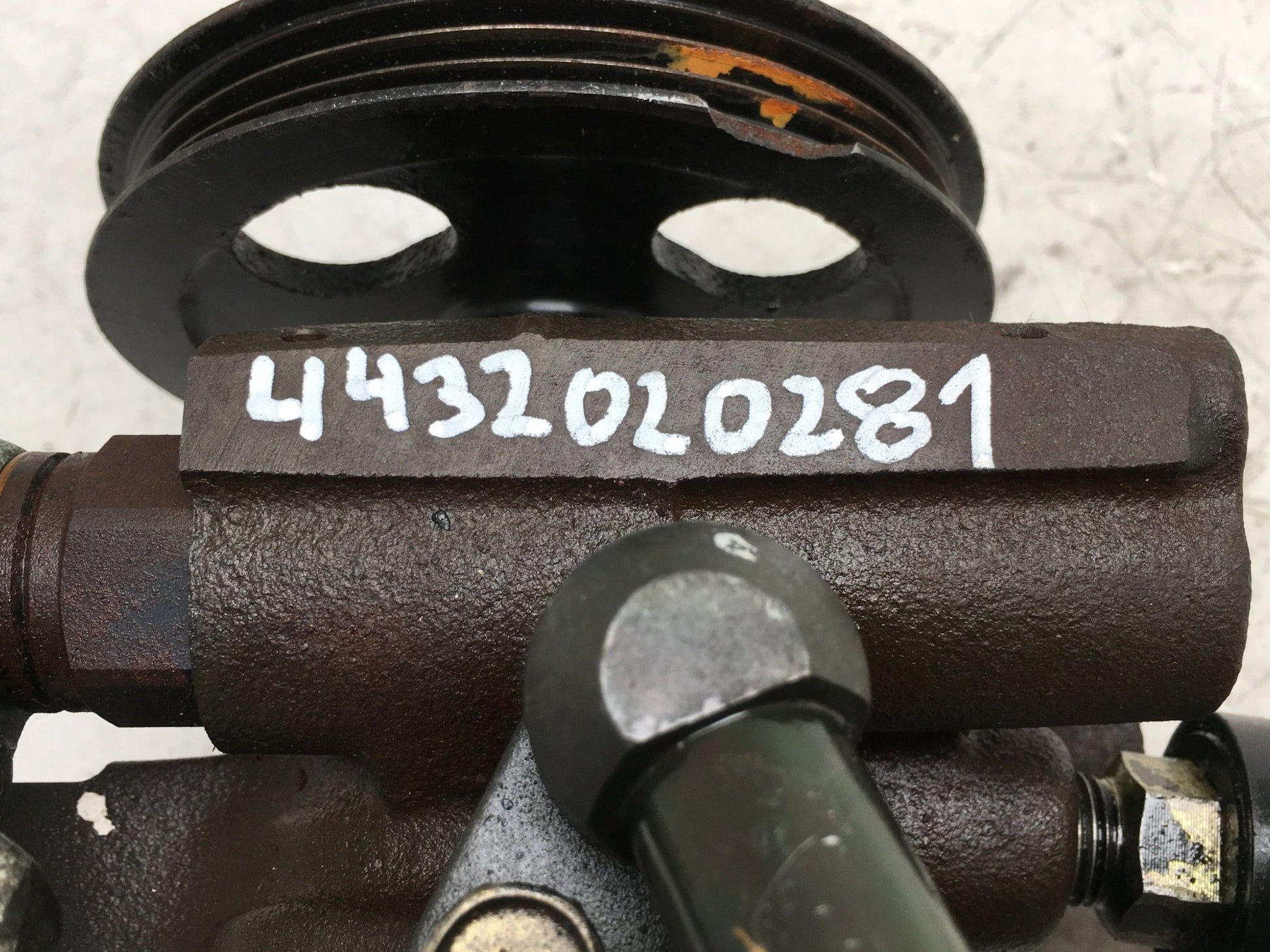 Bomba direccion Toyota 4432020281 - 4432020281