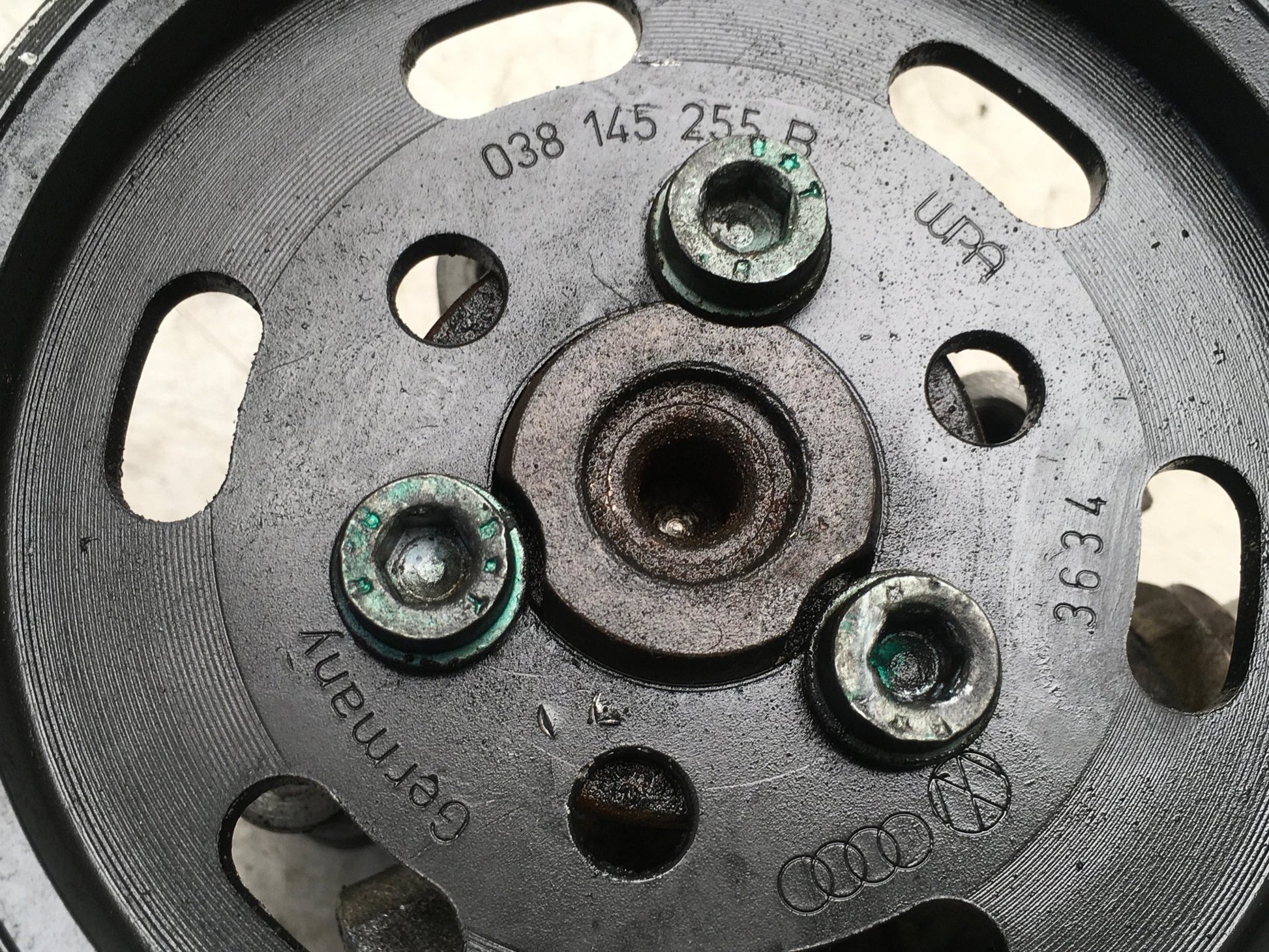 Bomba direccion VW 1J0422154A - 1J0422154A _