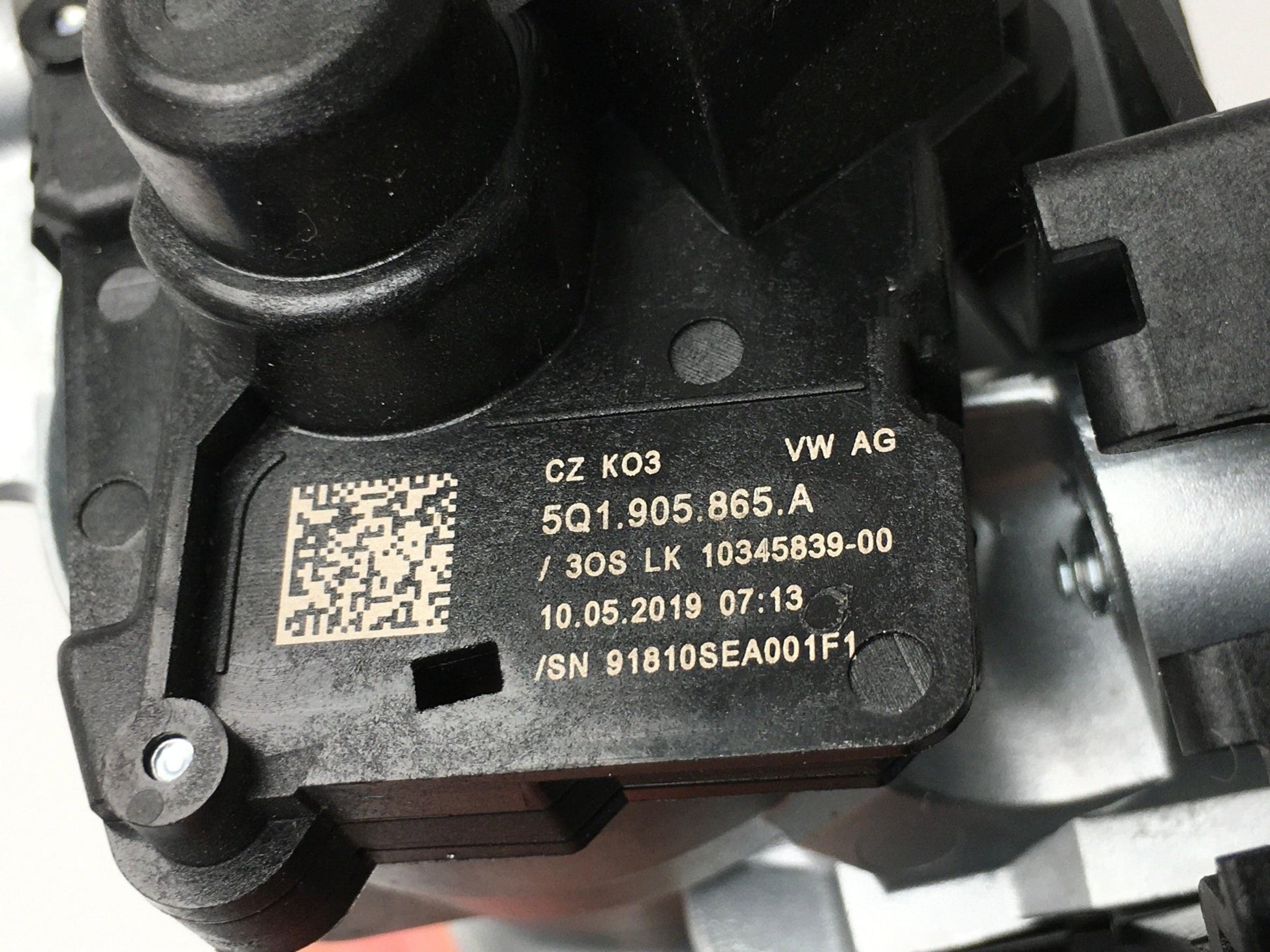 Bombin arranque VW 5Q1905865A - 5Q1905865A