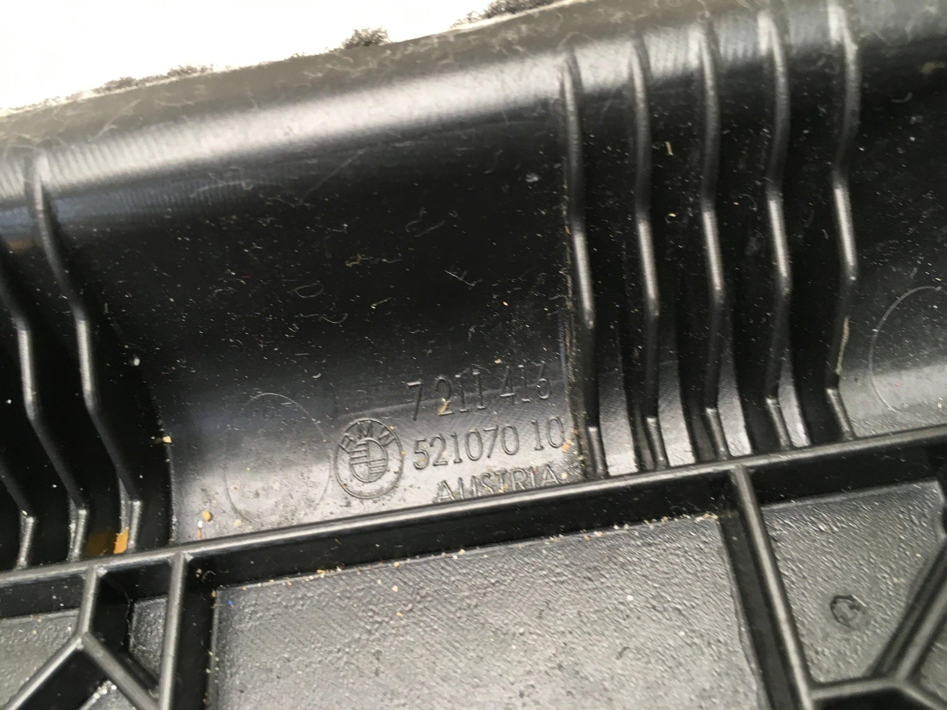 Borde dcho Maletero BMW F07 GT - 7211416