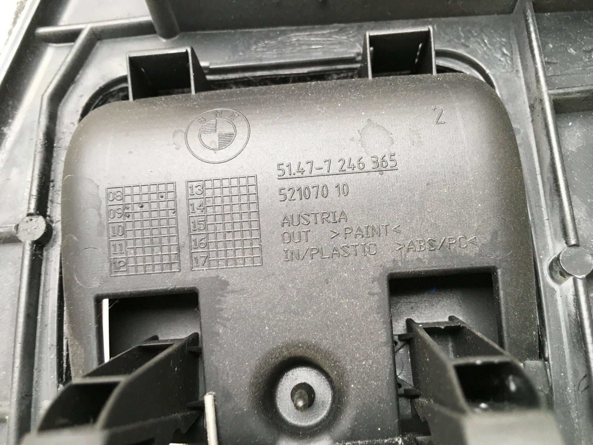 Borde dcho Maletero BMW F07 GT - 7211418