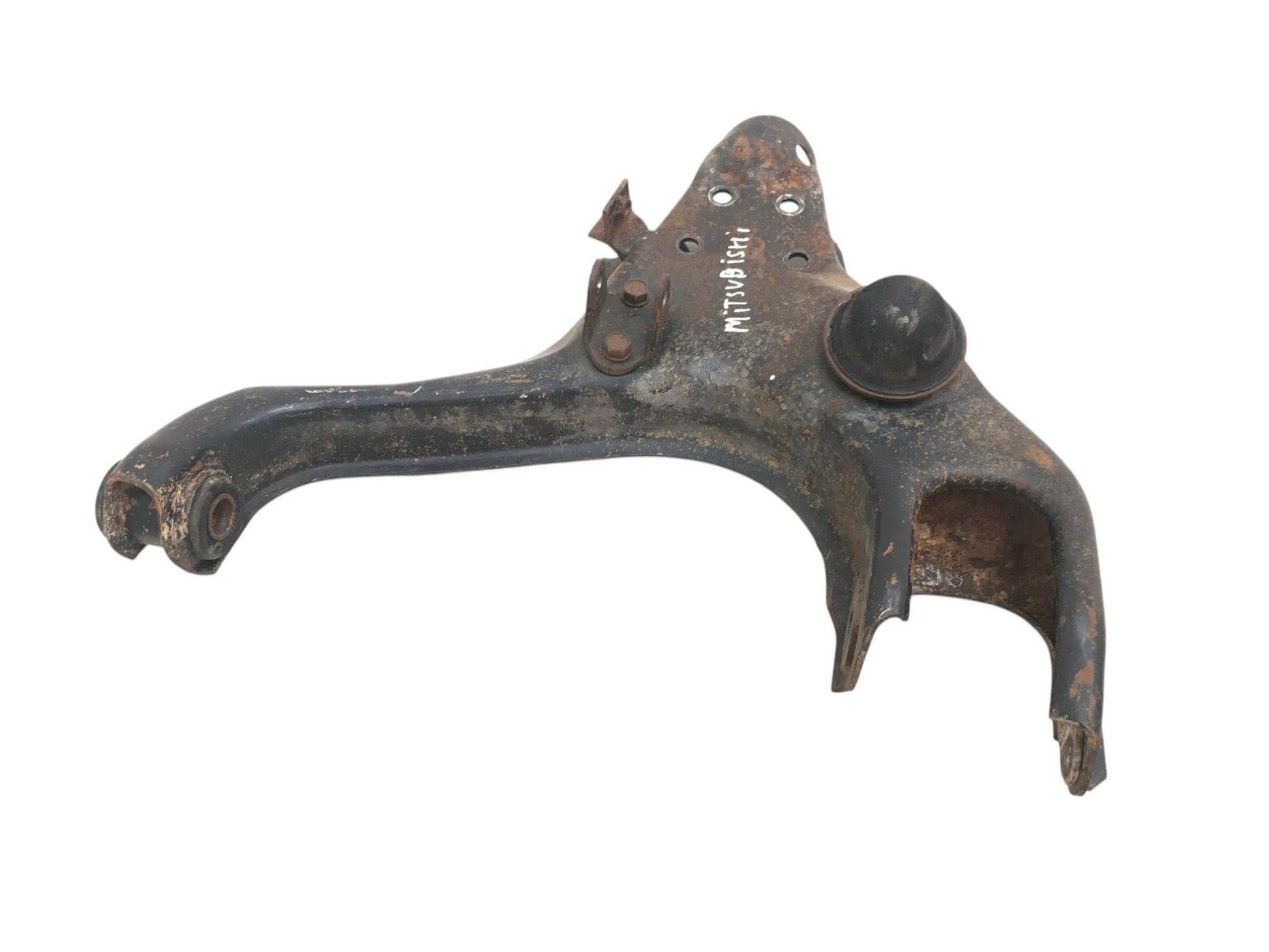 Brazo del dcho Inferior Mitsubishi Montero V20 - MN150412