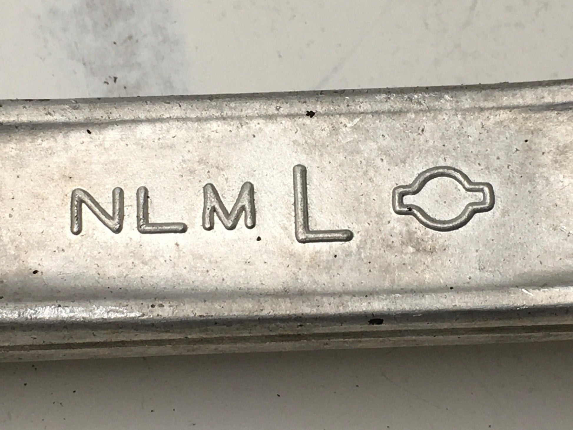 Brazo suspencion del izq Nissan GTR R35 - 54525JF00C