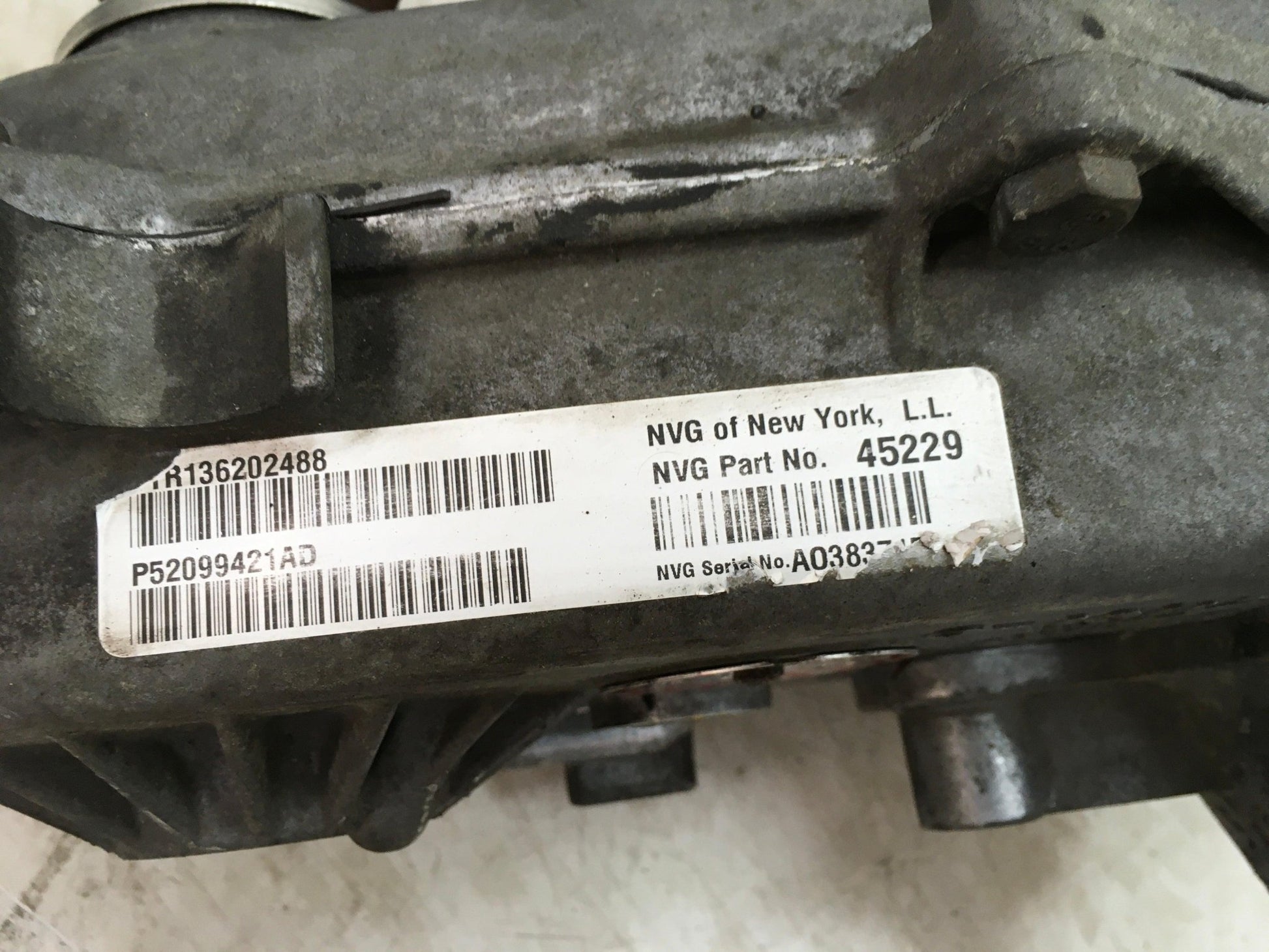 Caja cambios Jeep Cherokee III KJ - P52099421AD