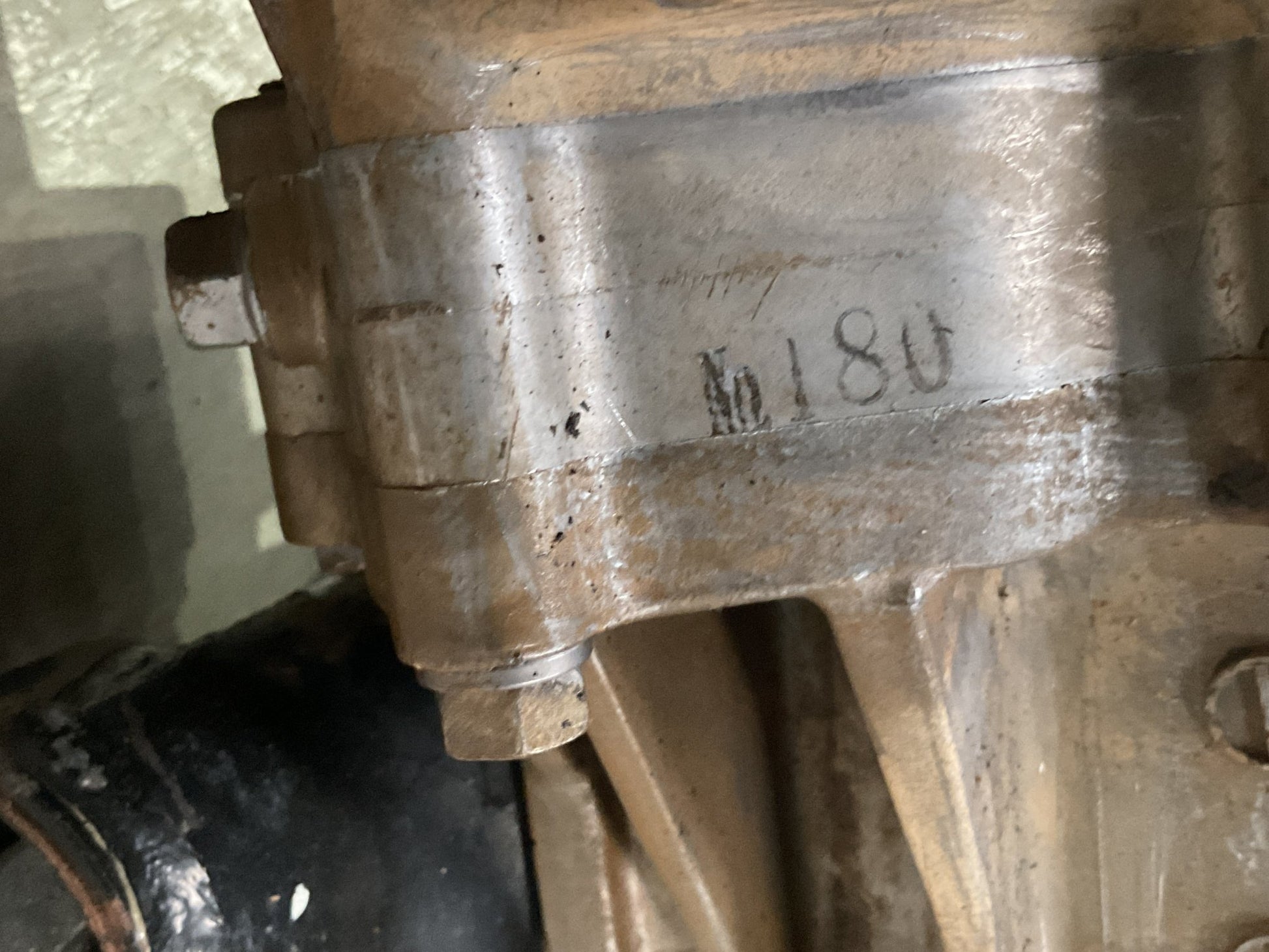 Caja cambios Mitsubishi Montero IO - MR537933