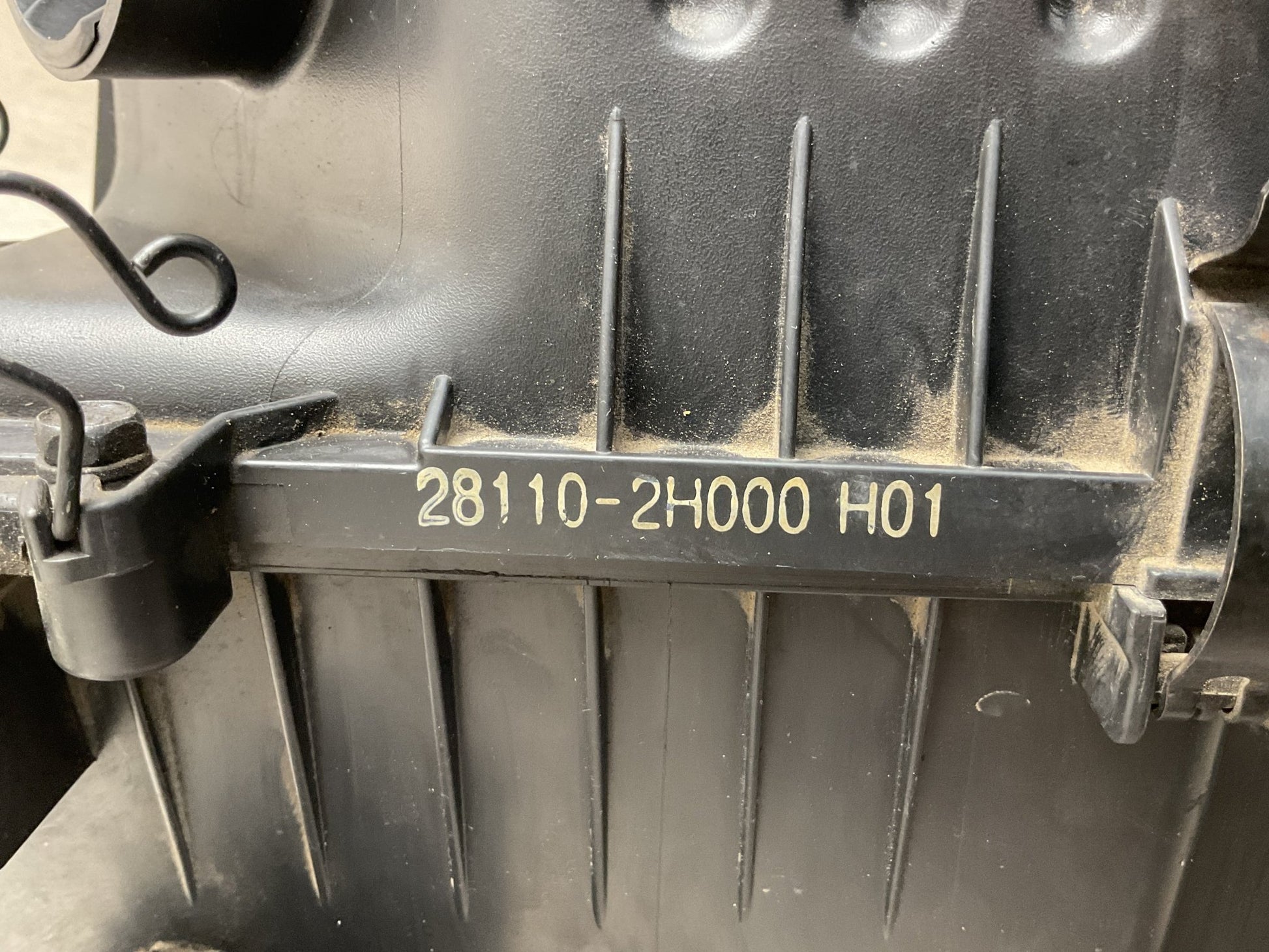 Caja Filtro Aire Hyundai Kia 281102H000 - 281102H000