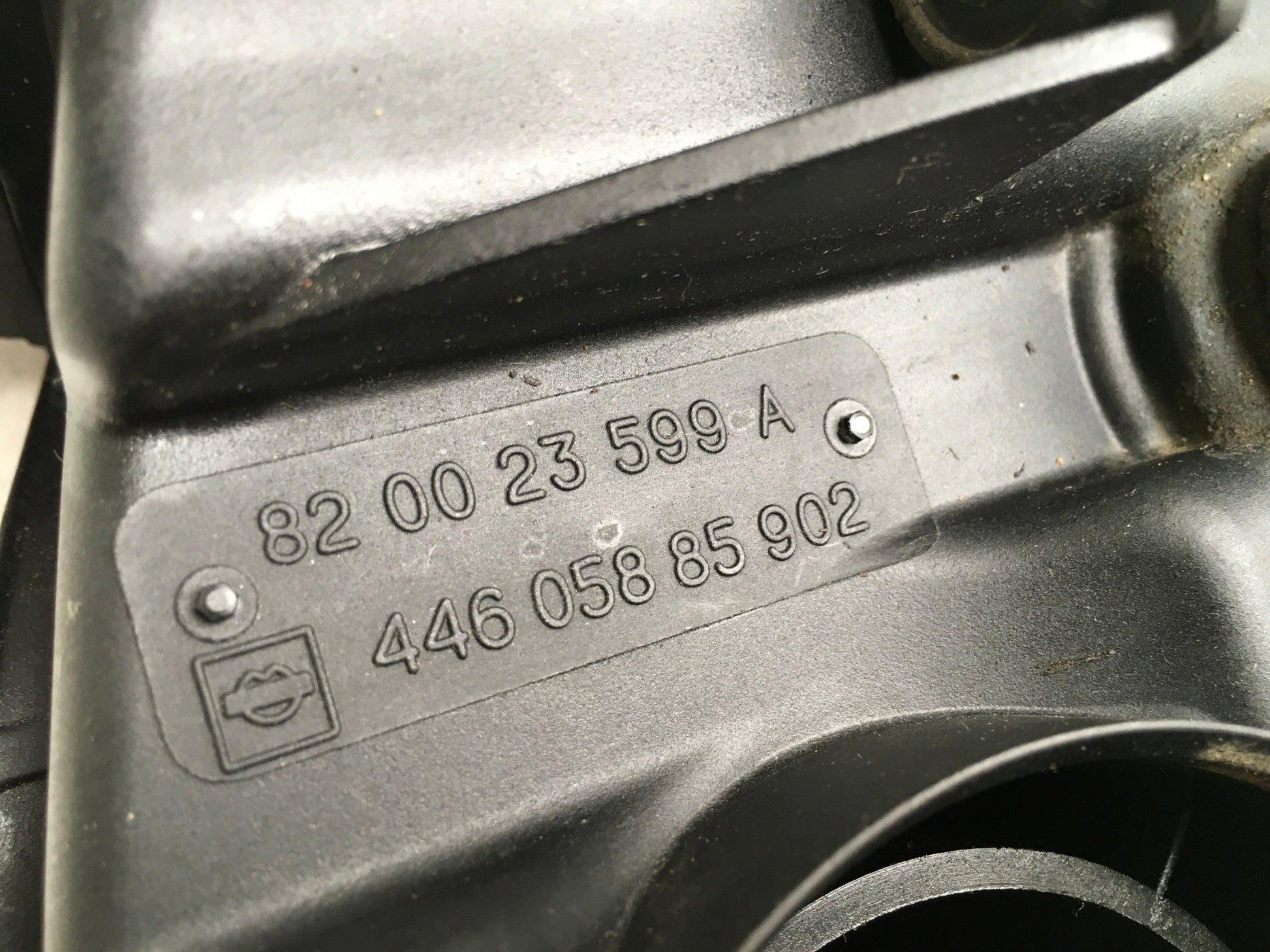 Caja filtro aire Renault 820023599A - 820023599A