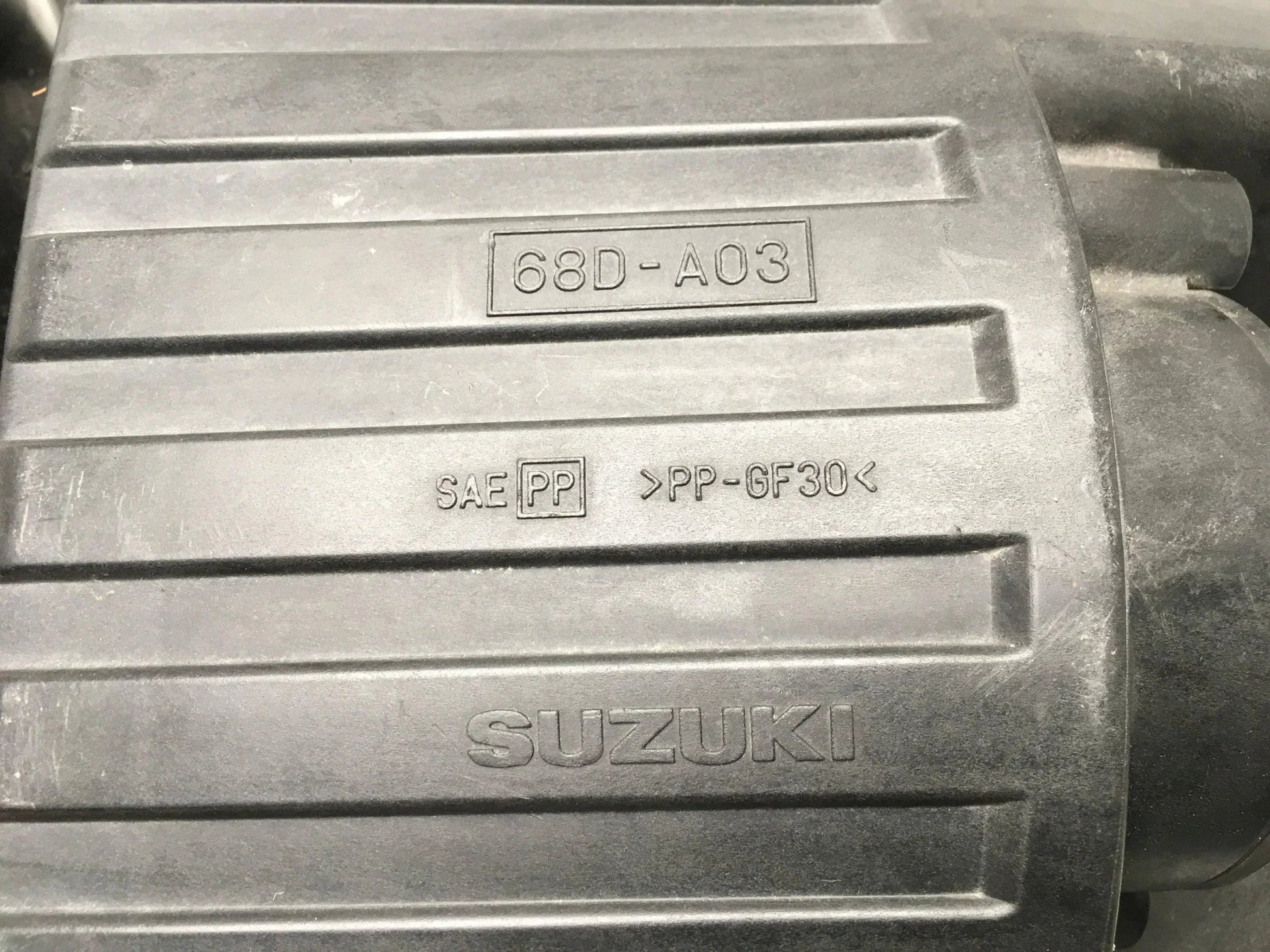 Caja filtro Aire Suzuki Grand Vitara 1
