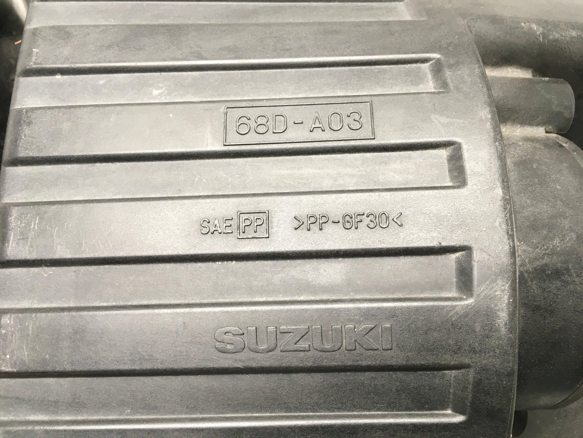 Caja filtro Aire Suzuki Grand Vitara 1 - 68DA03