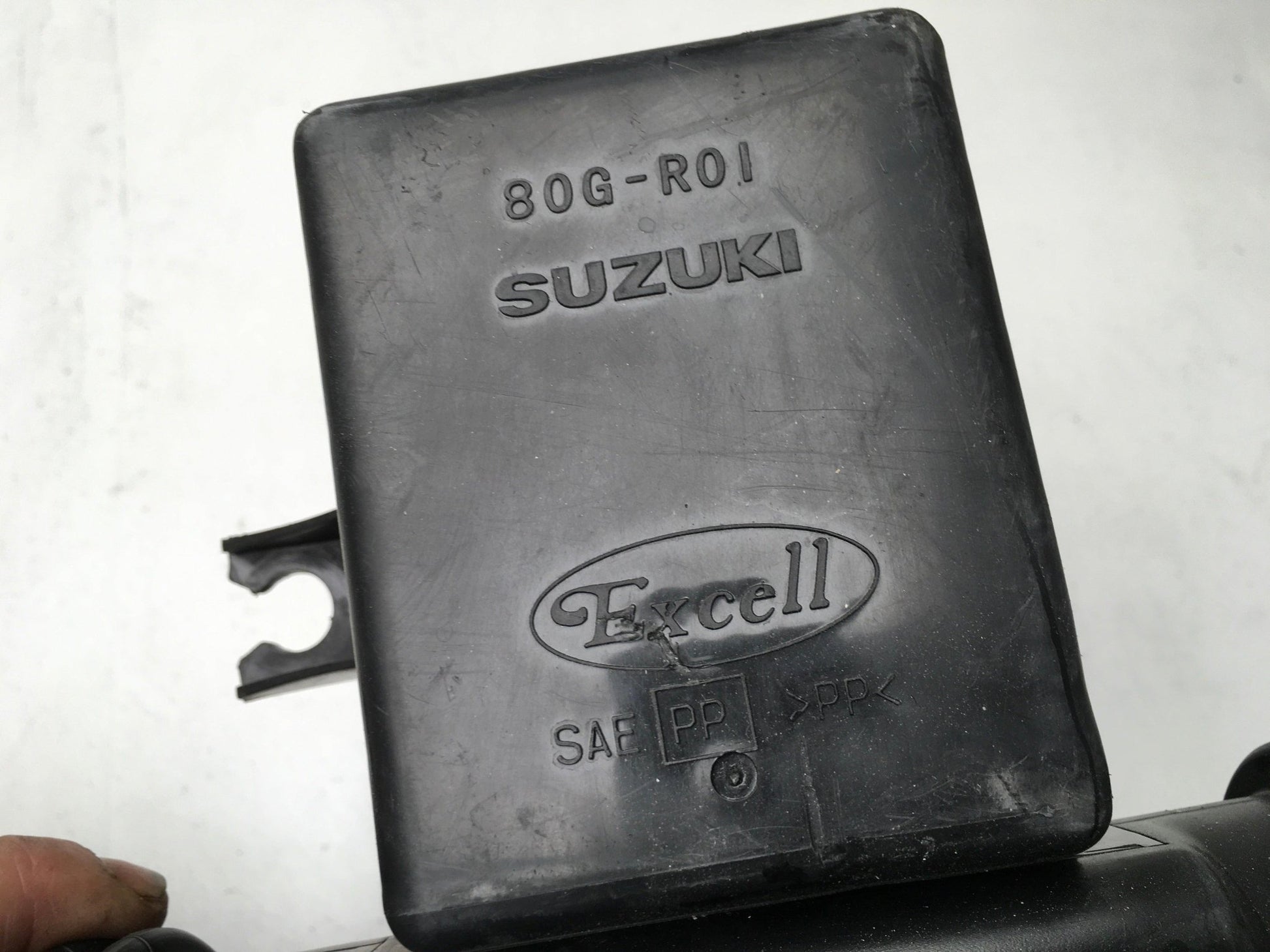 Caja filtro aire Suzuki ignis I - 1376570H00