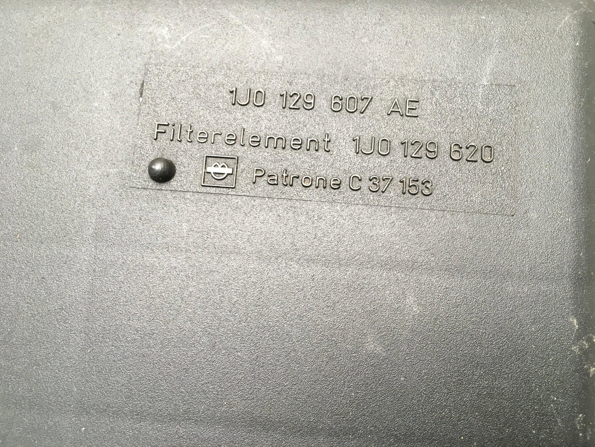 Caja Filtro Aire VW 1J0129607AE - 1J0129607AE _