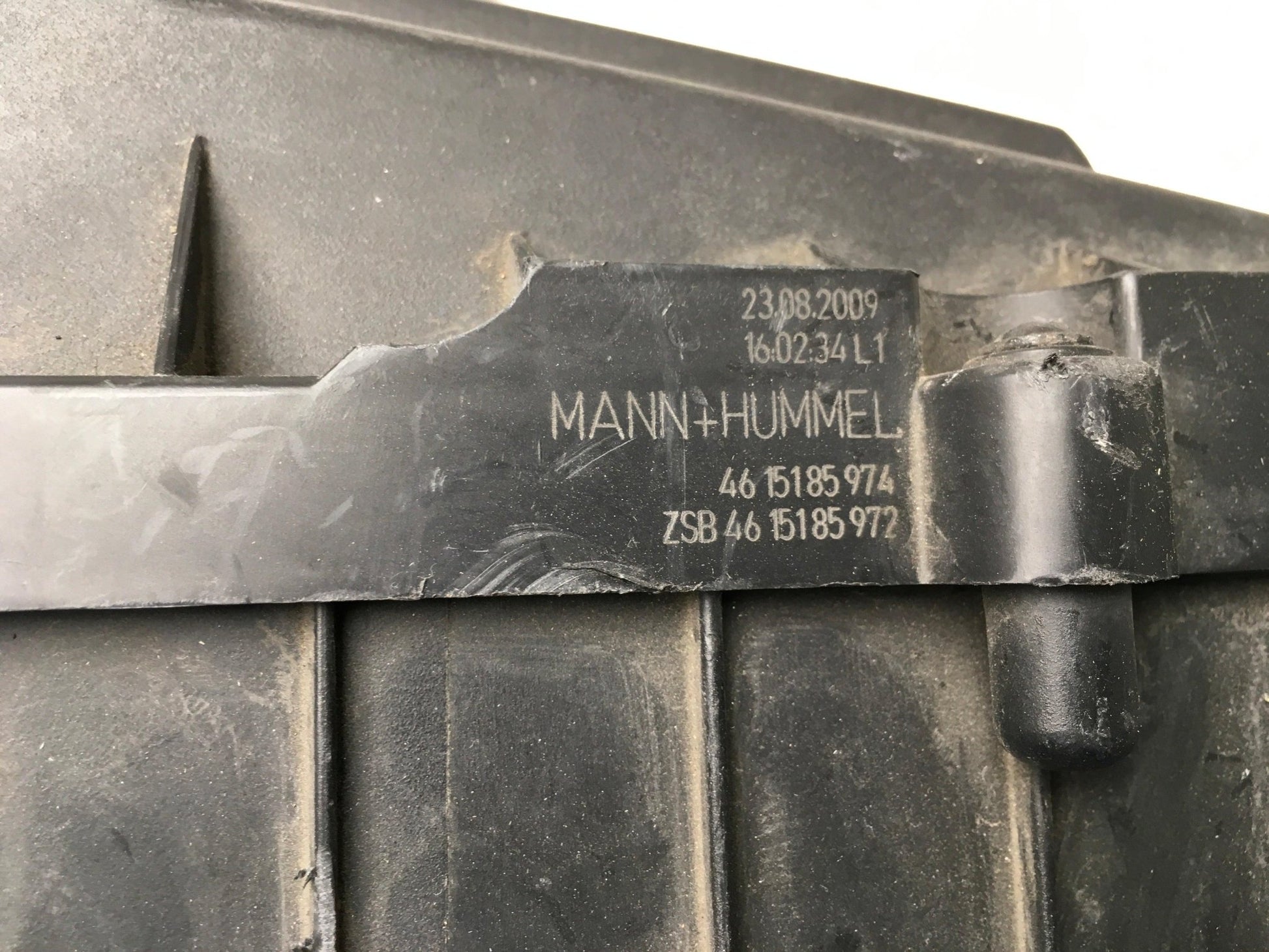 Caja filtro aire VW 3C0129607BA - 3C0129607BA