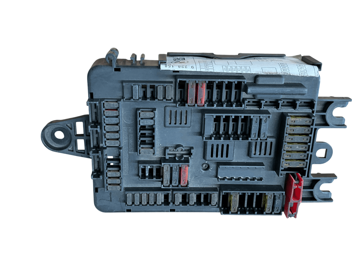 Caja Fusibles BMW 3 11-19 - 9261111
