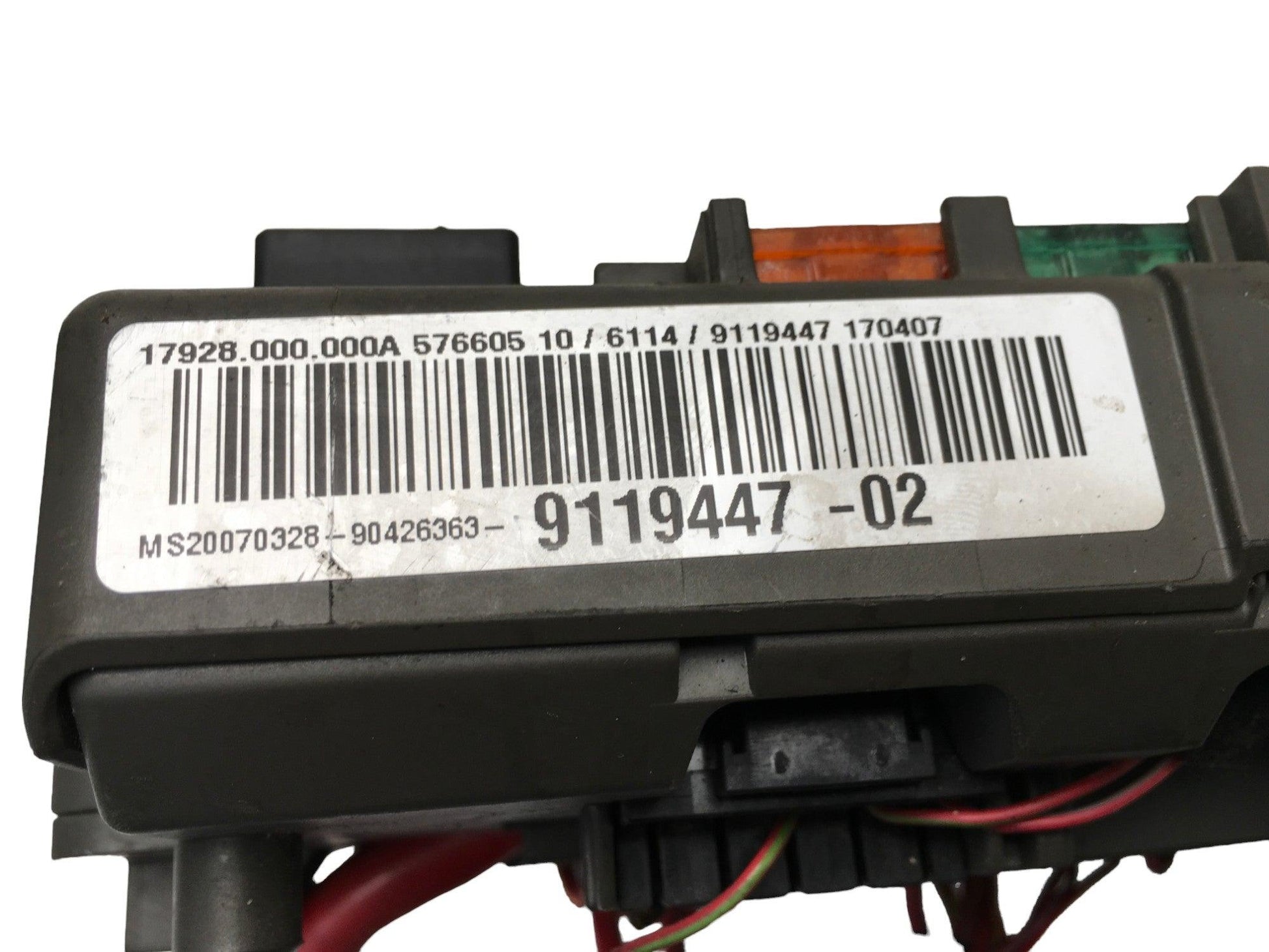 Caja Fusibles BMW E90 - 9119447