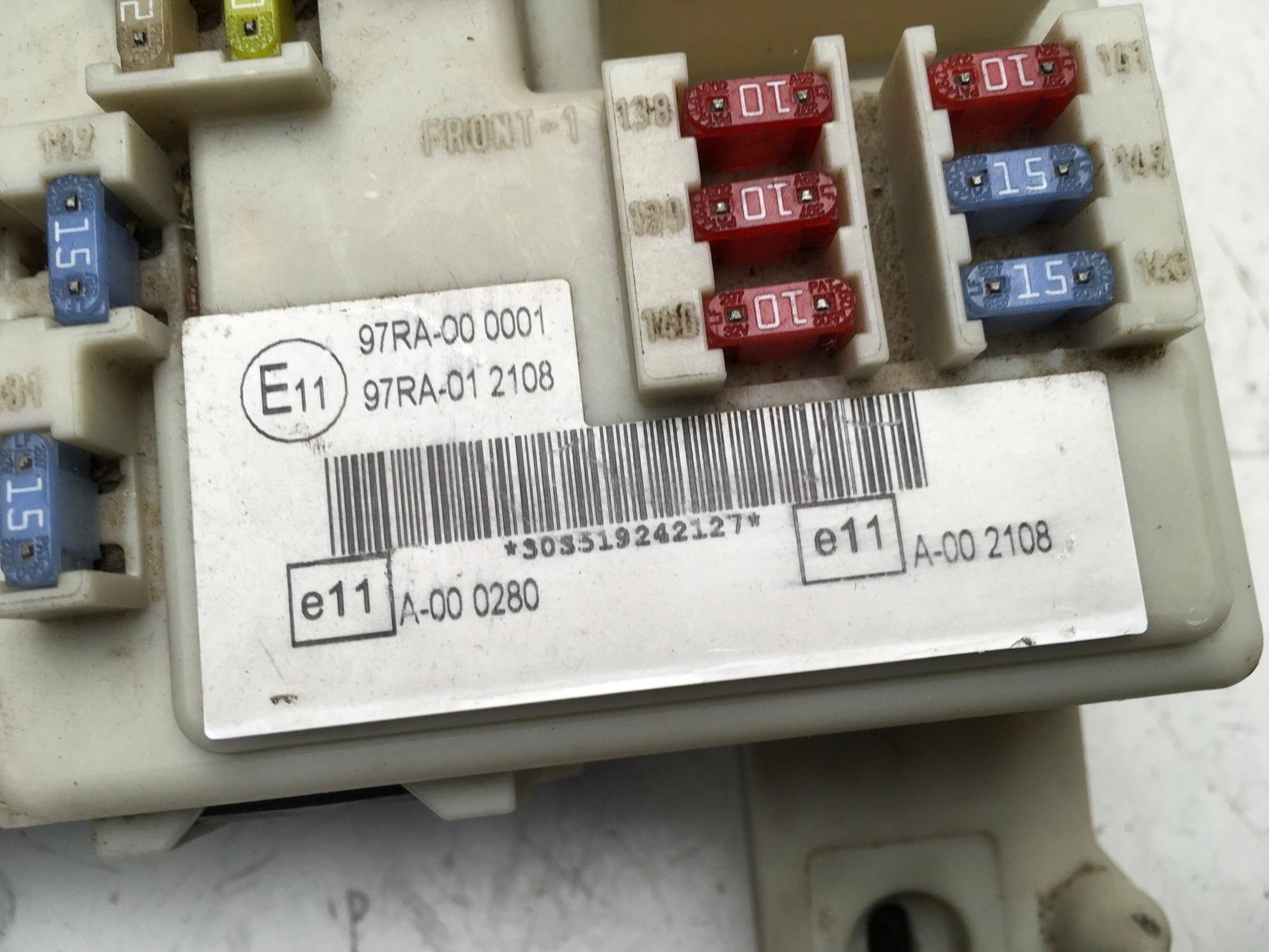 Caja fusibles Ford Focus II - 8M5T14014GAC