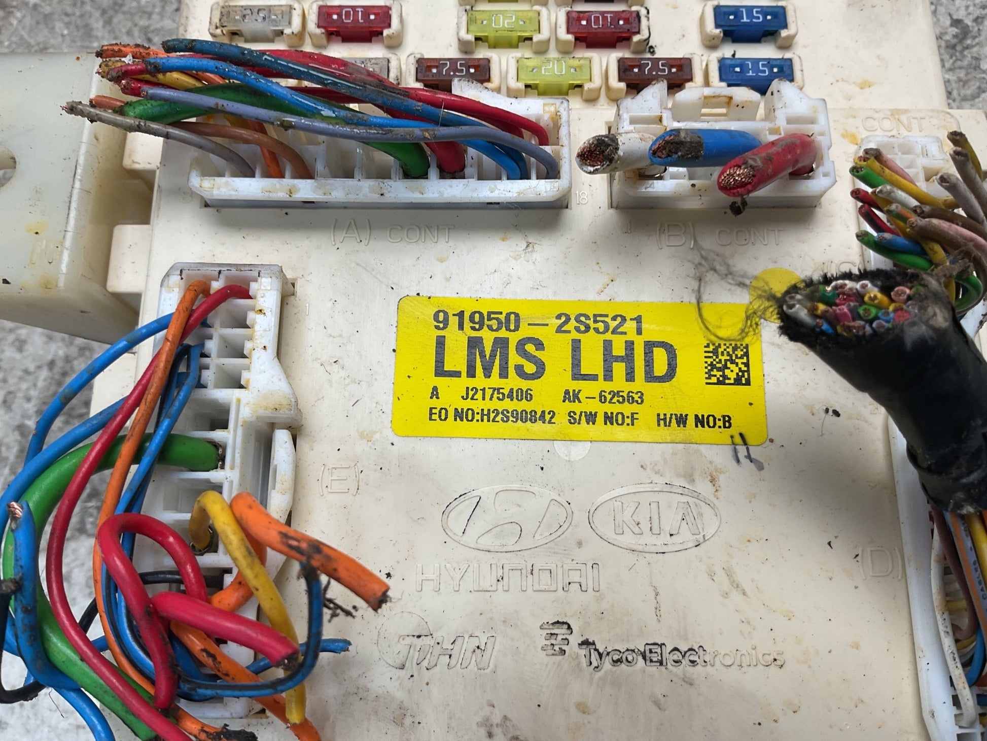 Caja fusibles Hyundai IX35 10-15 - 919502S521