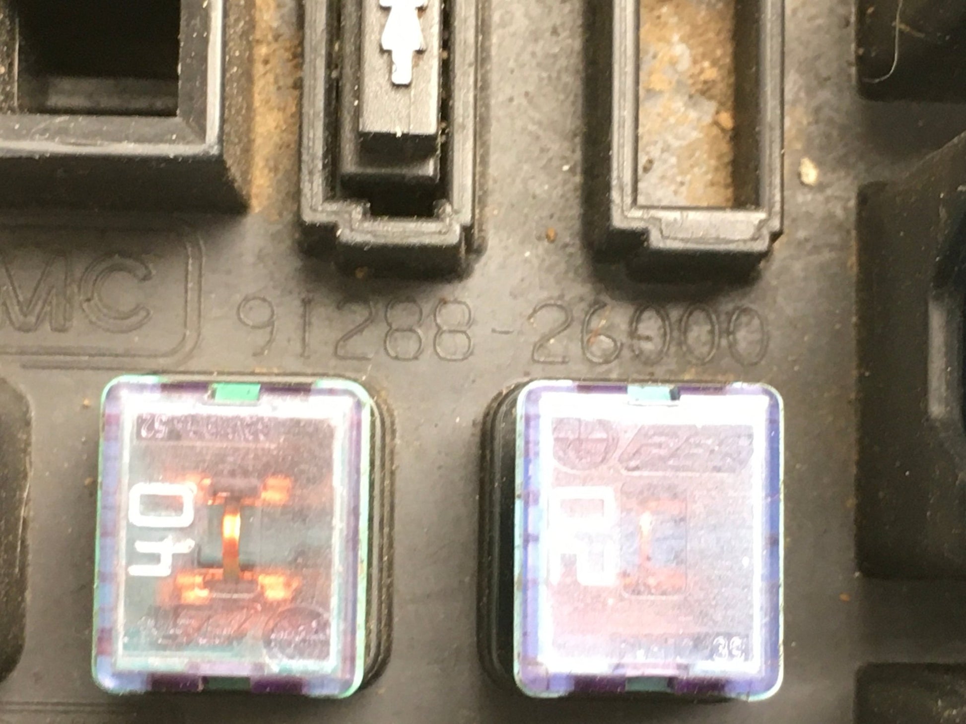 Caja Fusibles Hyundai Santa Fe I SM - 9128826000