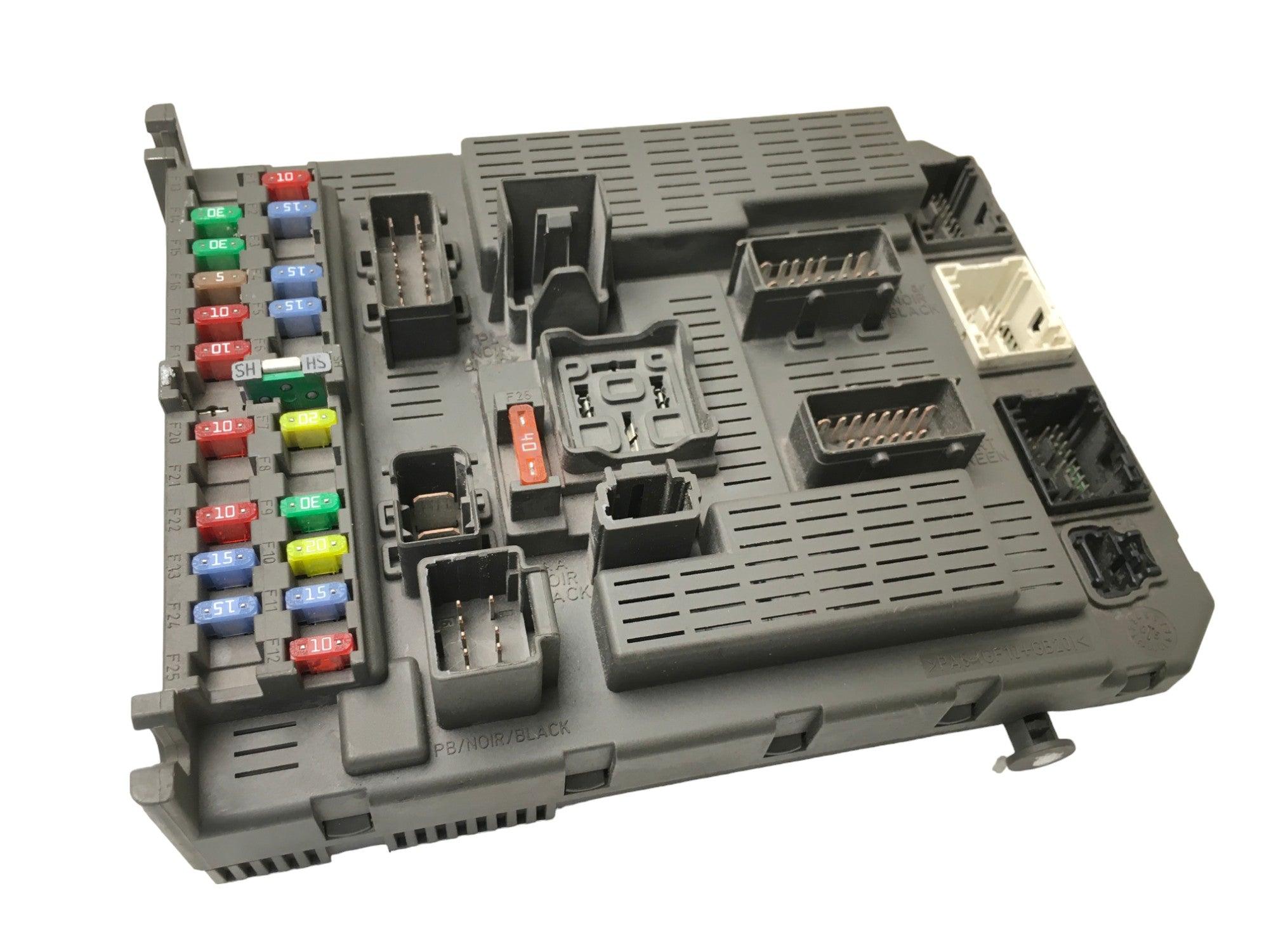 Caja Fusibles Lancia Phedra 180 - 1400310480