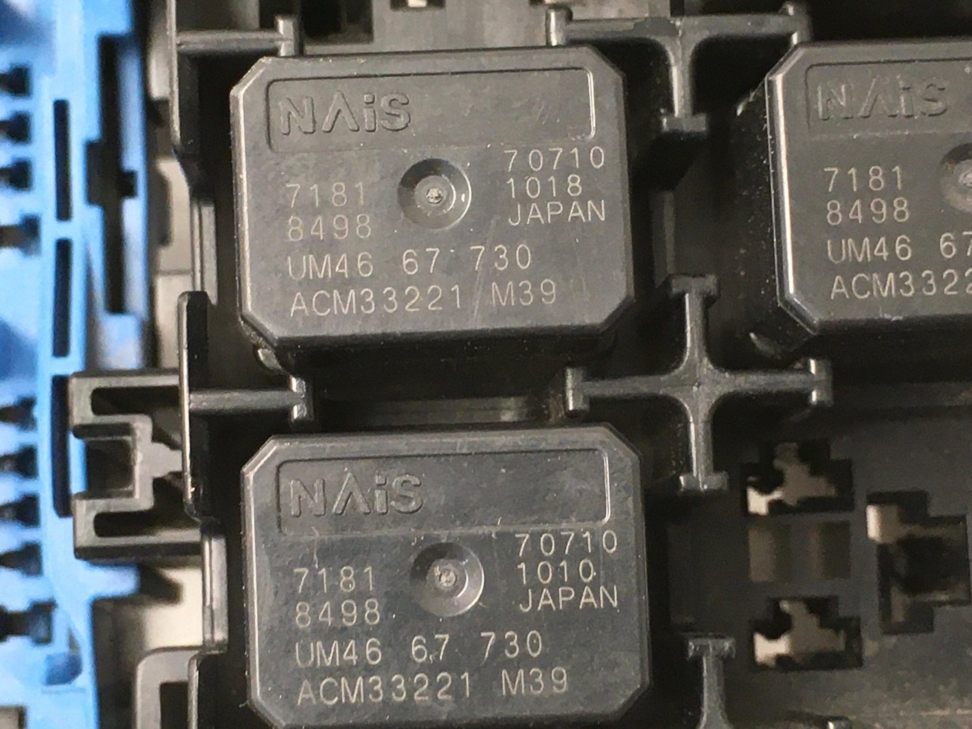 Caja fusibles Mazda 5 - V23134J59X431