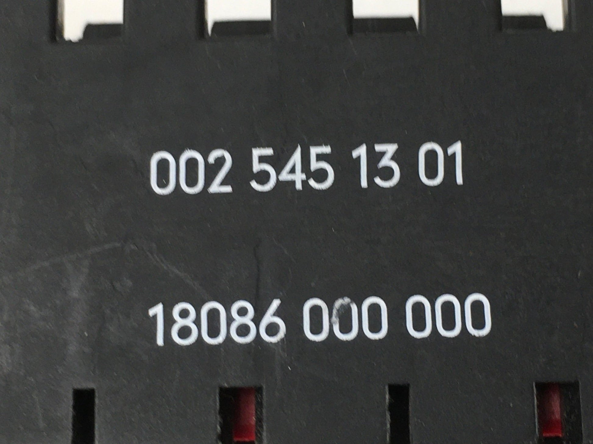 Caja fusibles Mercedes 0025451301 - 0025451301