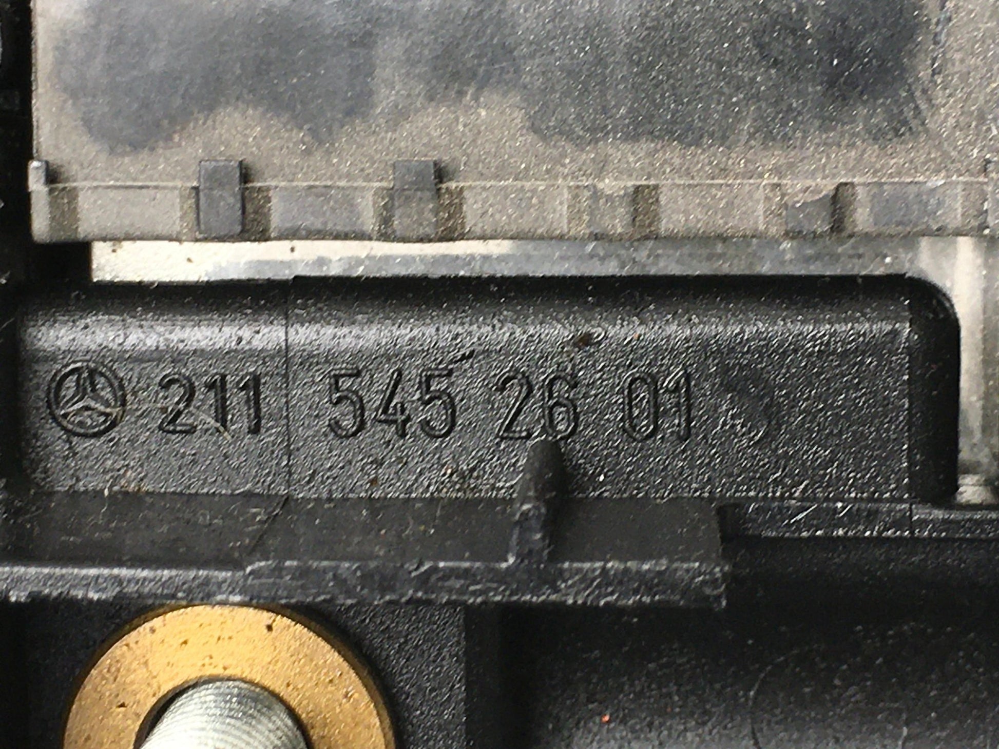 Caja fusibles Mercedes 2115452601 - 2115452601 _