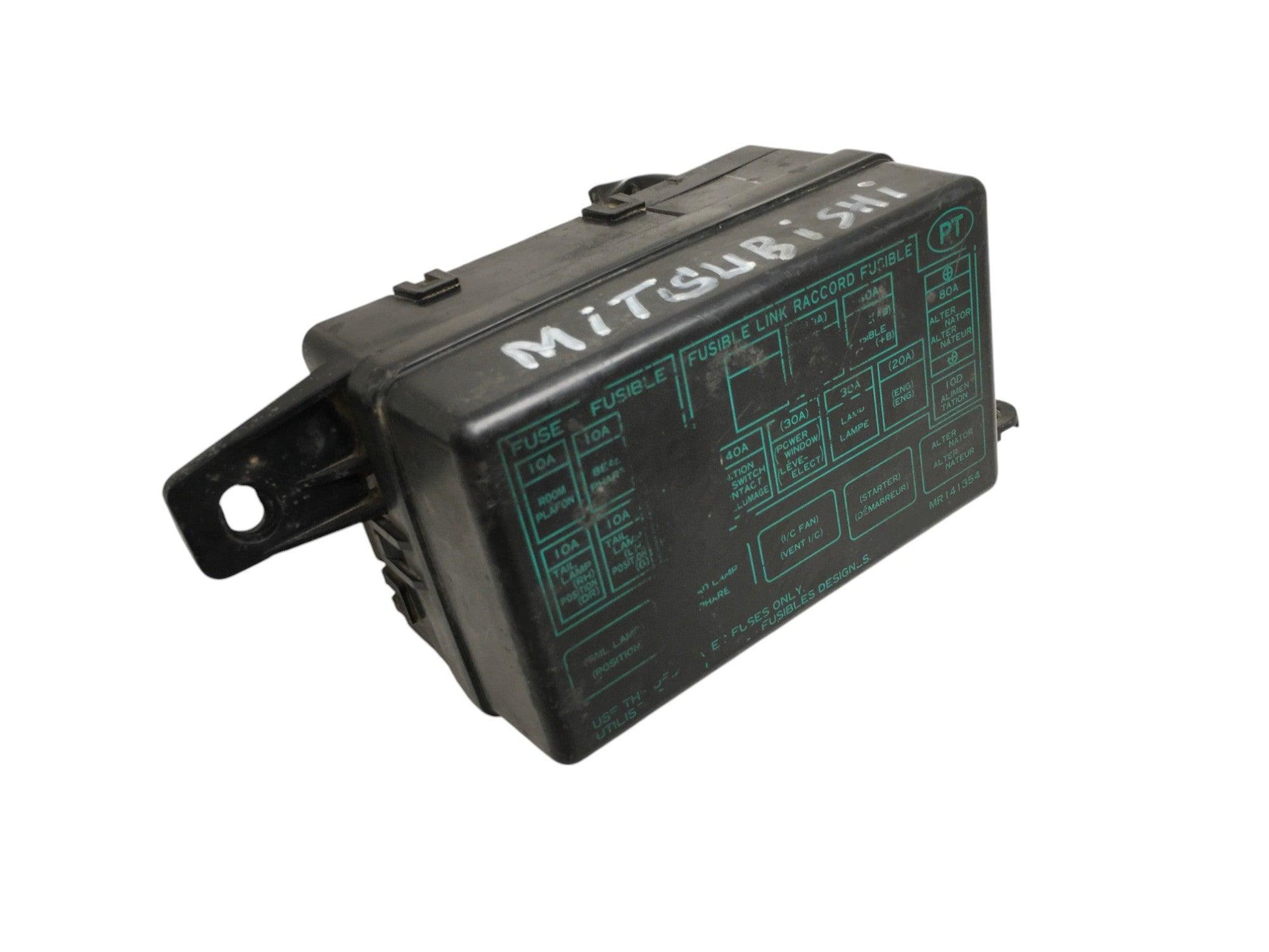 Caja Fusibles Mitsubishi L200 K6/7 - MR141354