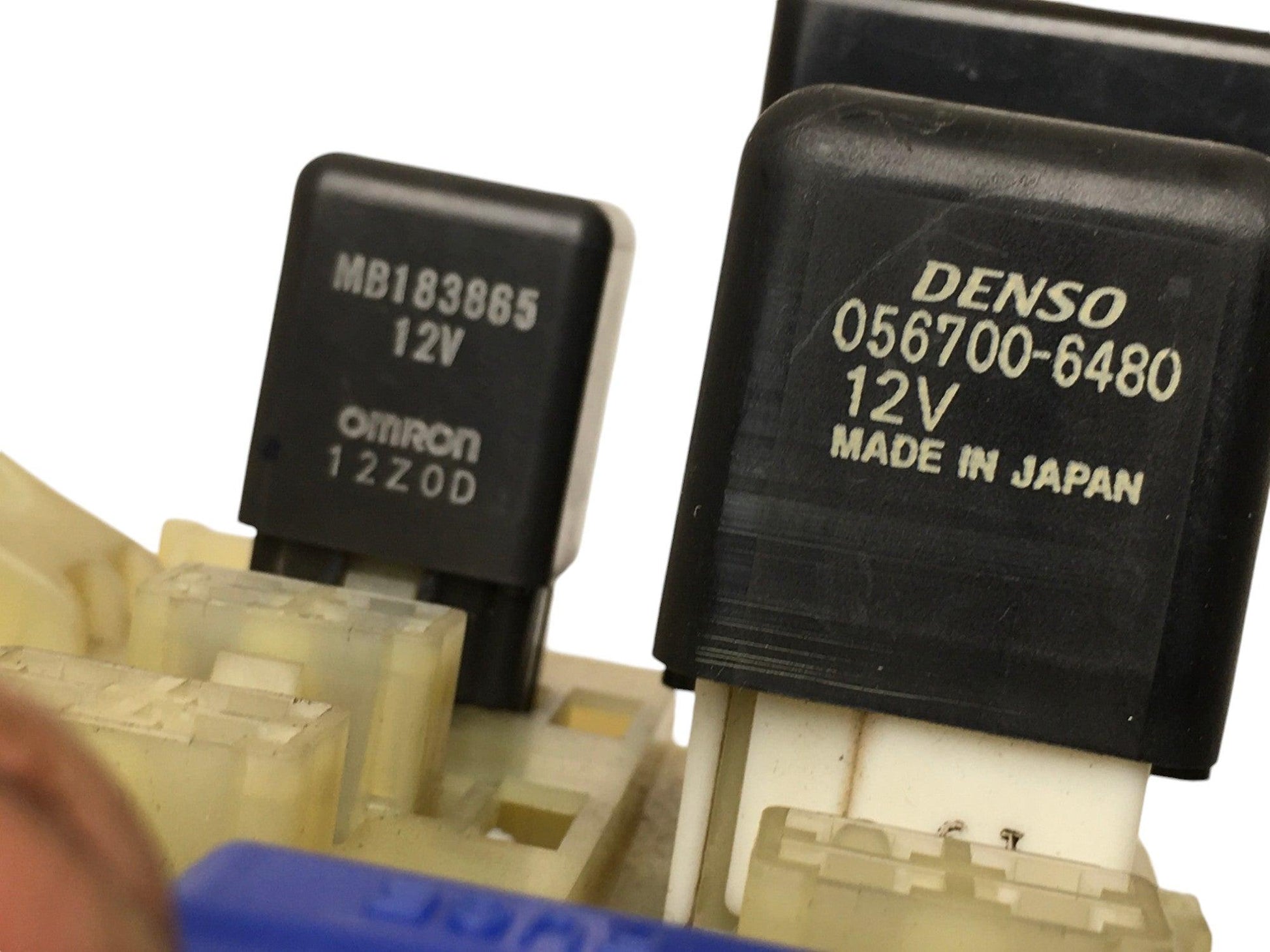 Caja Fusibles Mitsubishi Pajero II - MB183865