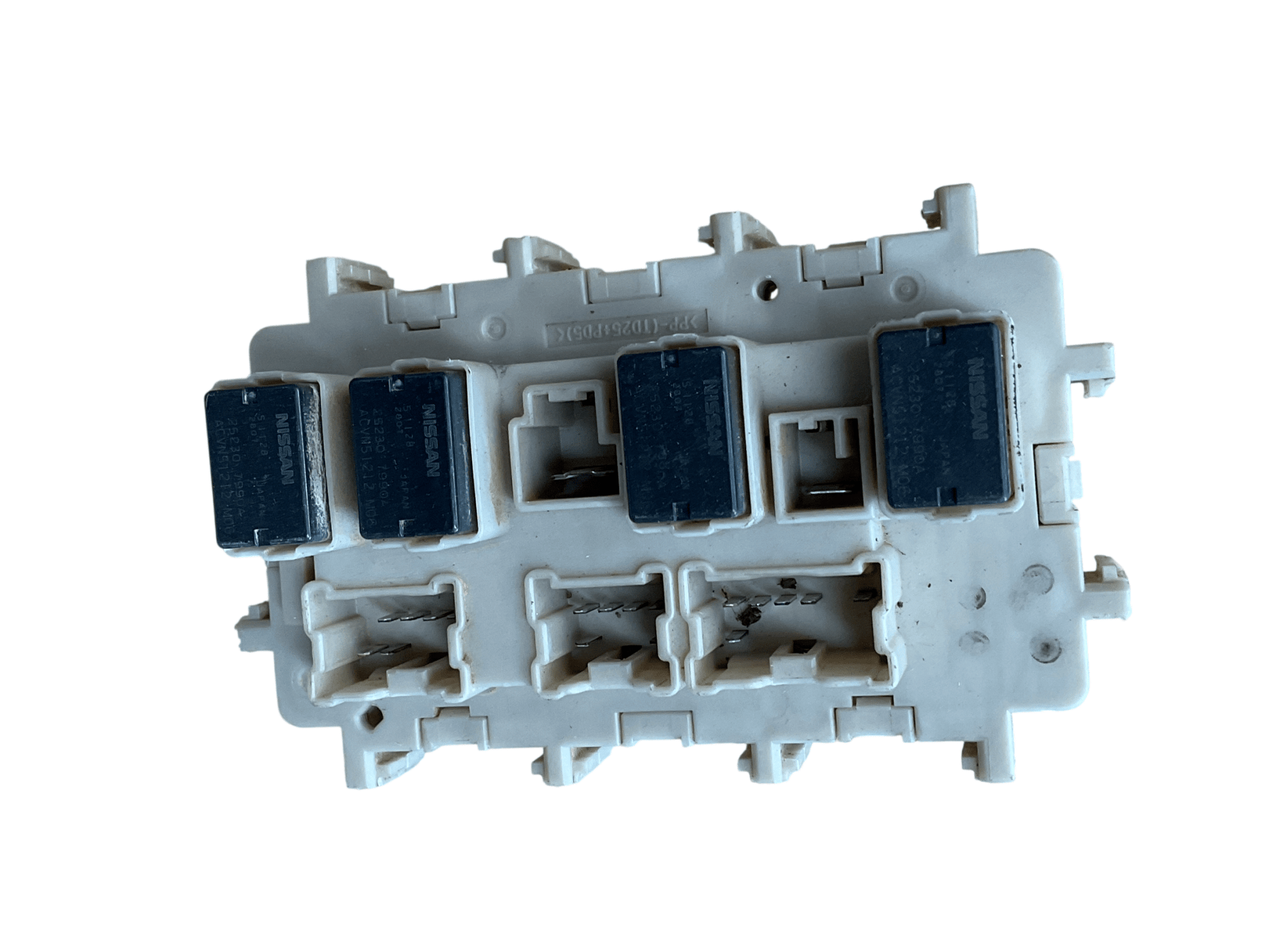 Caja Fusibles Nissan Navara 14-26 - 4KJ0A