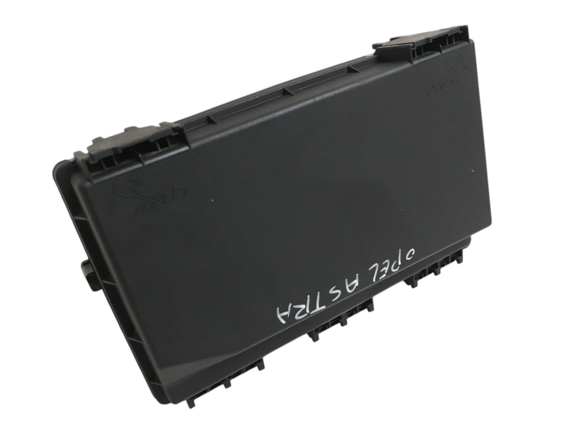 Caja Fusibles Opel Astra H Zafira B - 13191133