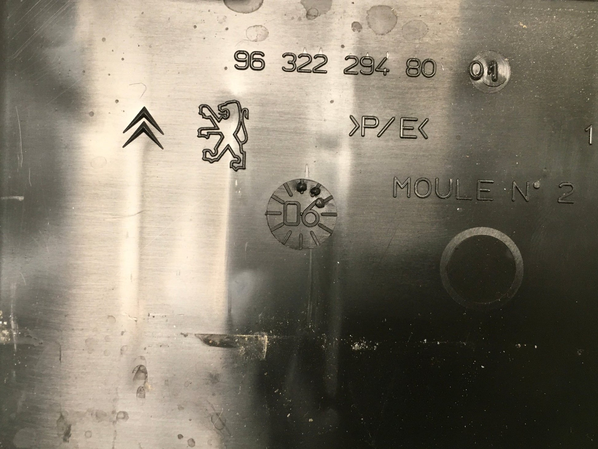 Caja Fusibles PSA 9632229480 - 9632229480 _