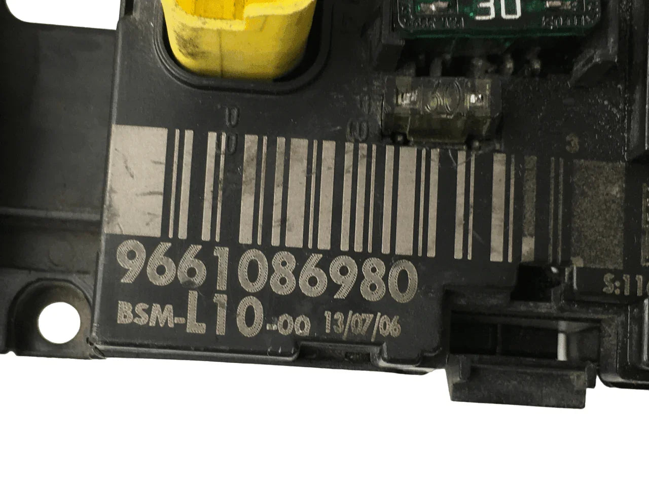 Caja fusibles PSA 9661086980
