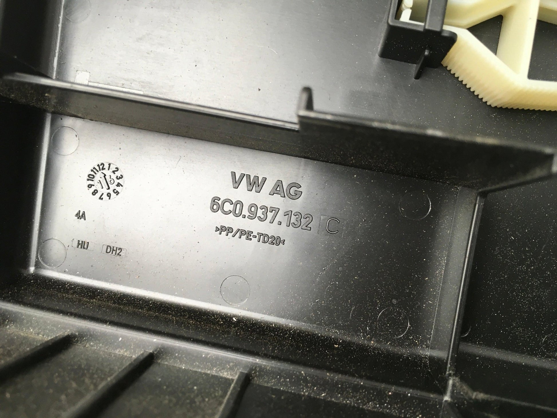 Caja fusibles Skoda Rapid / Seat Toledo 4 - 6C0937132C