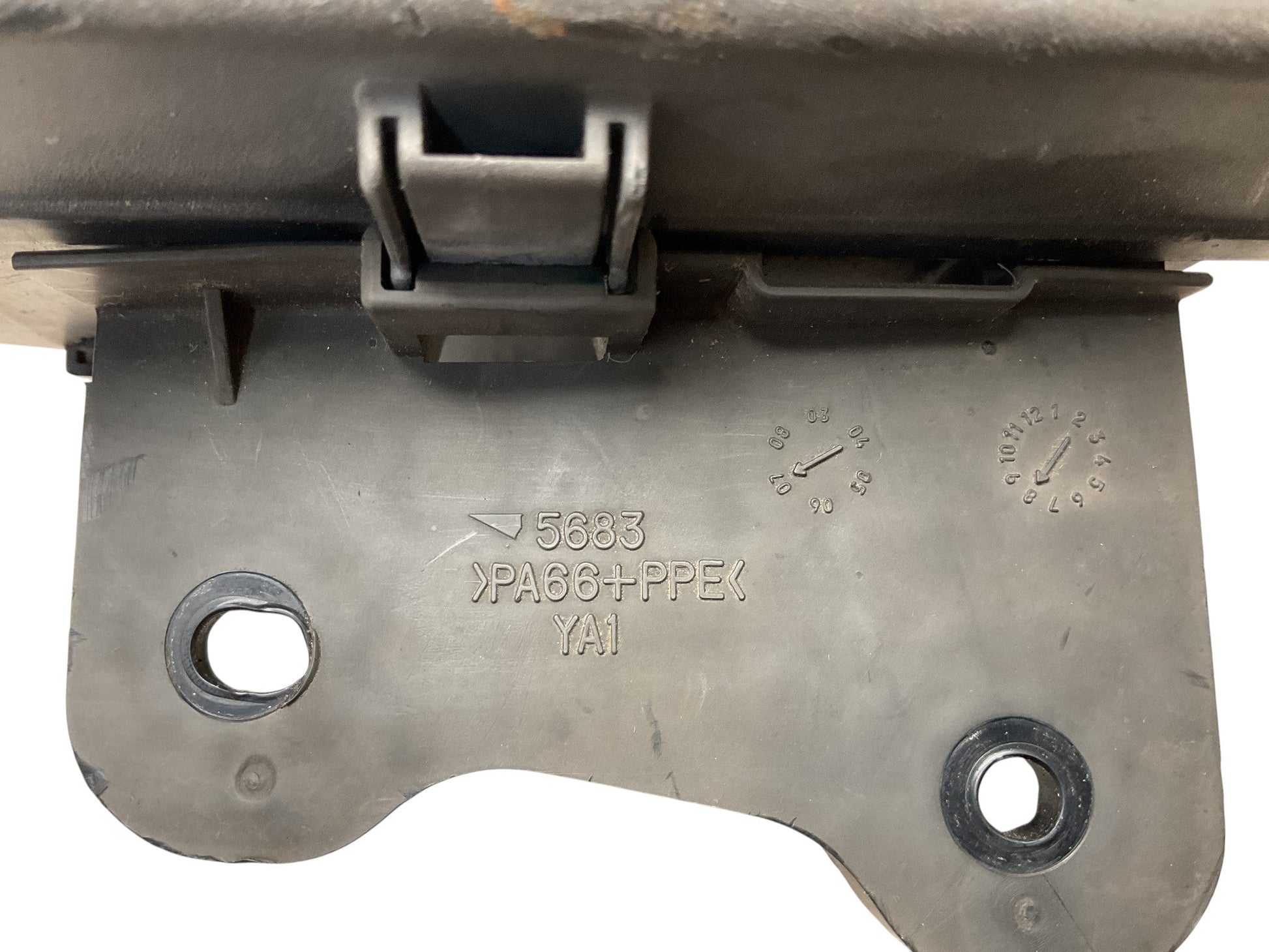 Caja Fusibles Suzuki GR Vitara 05 - 11 - 5683