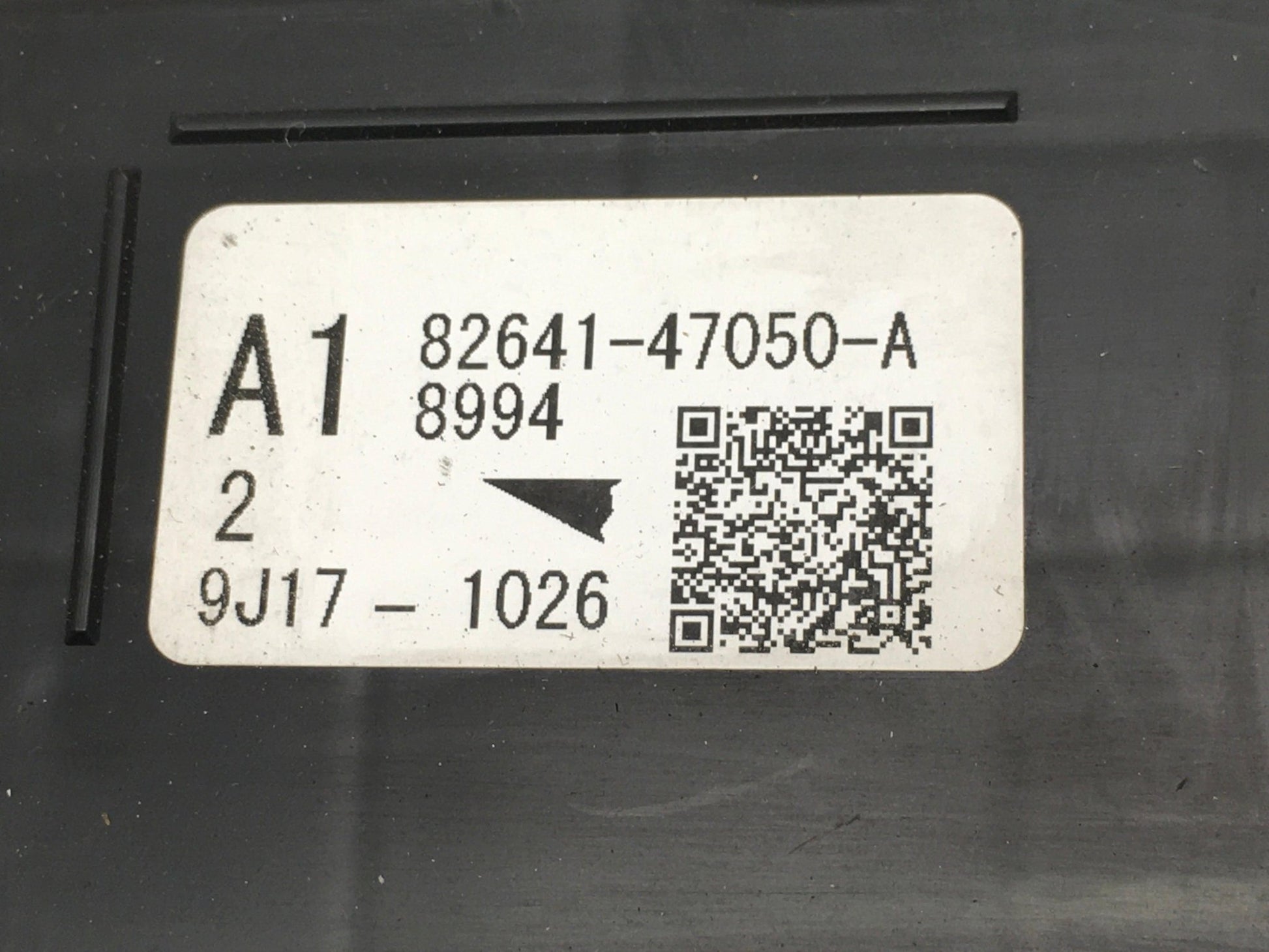 Caja Fusibles Toyota C - HR - 82115F4010