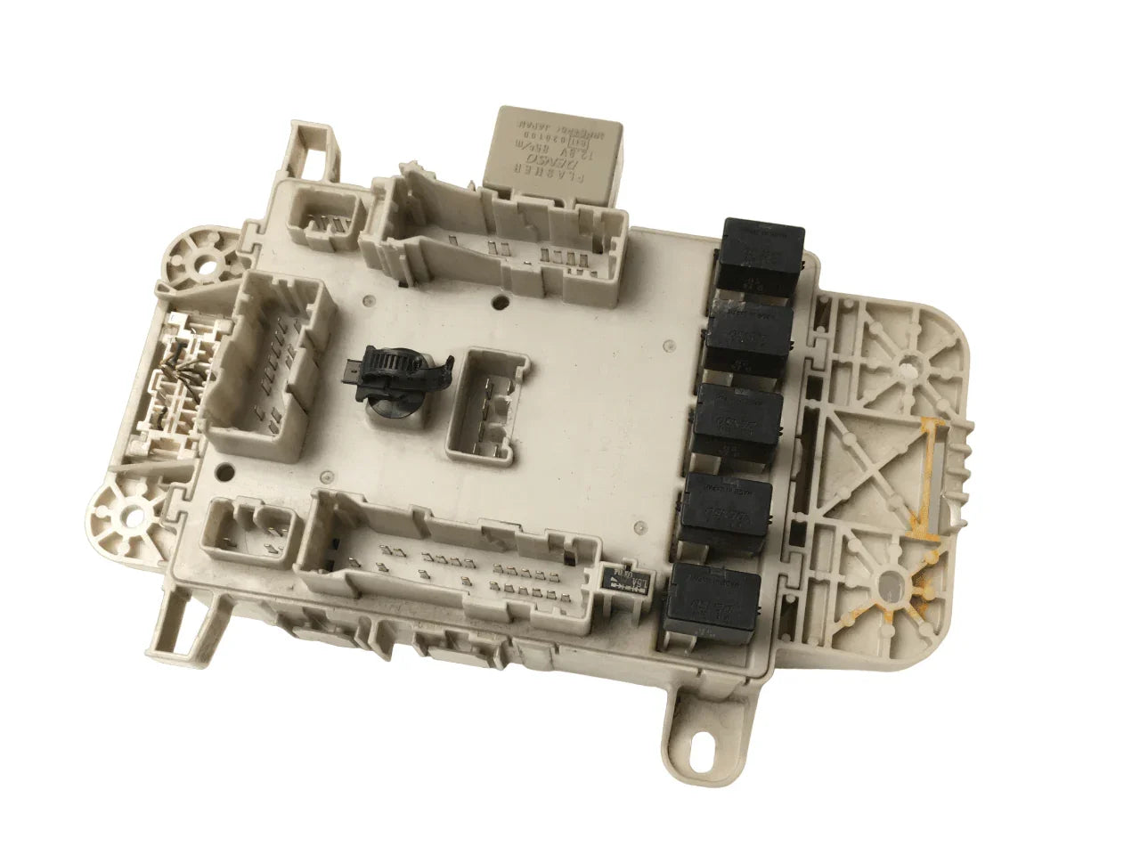 Caja fusibles Toyota Rav4 II 8273142010