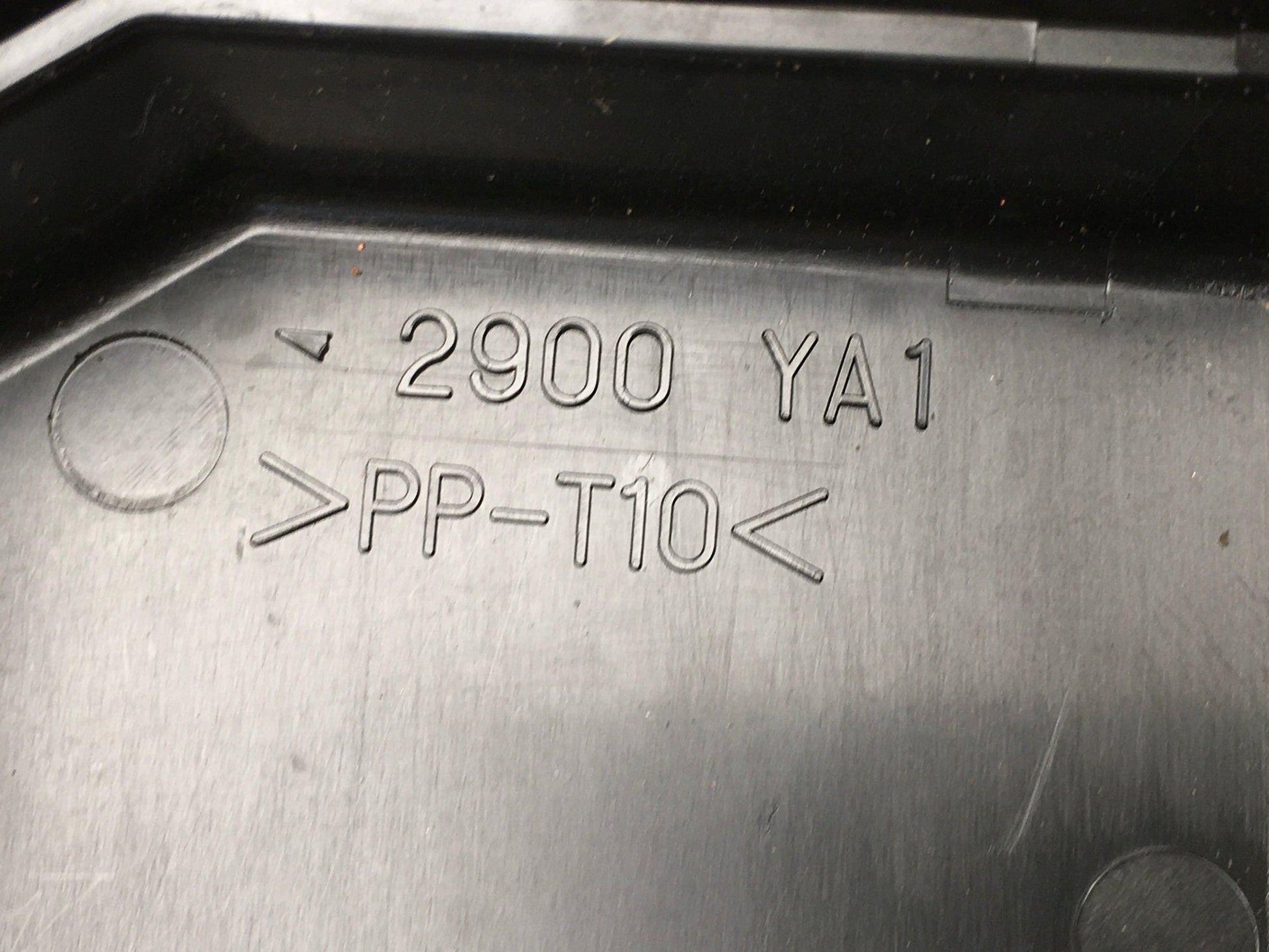 Caja Fusibles Toyota Rav4 Land Cruiser Prado J90 8266160090 - 8266160090