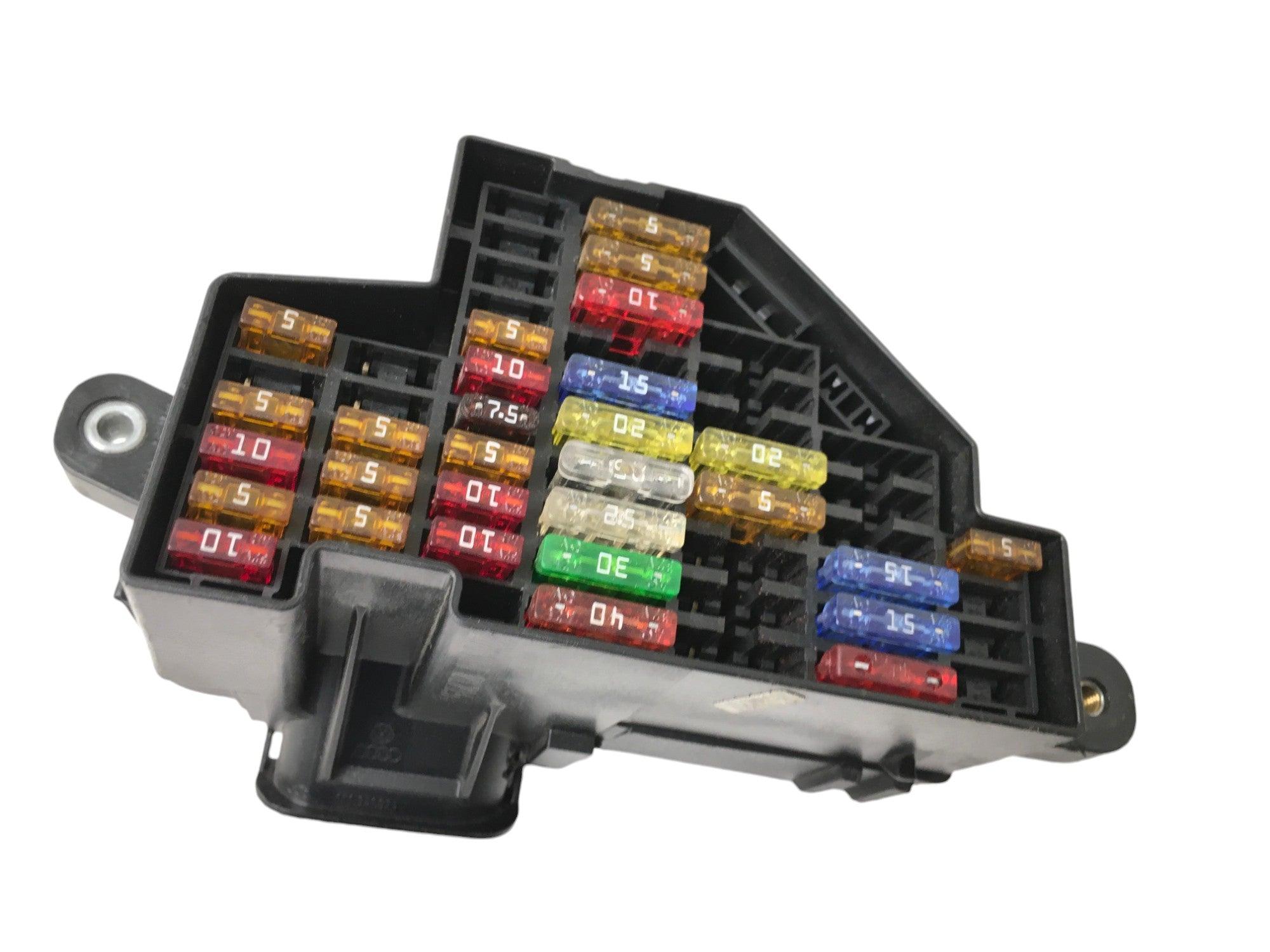 Caja Fusibles VW Golf Plus - 51645AKB